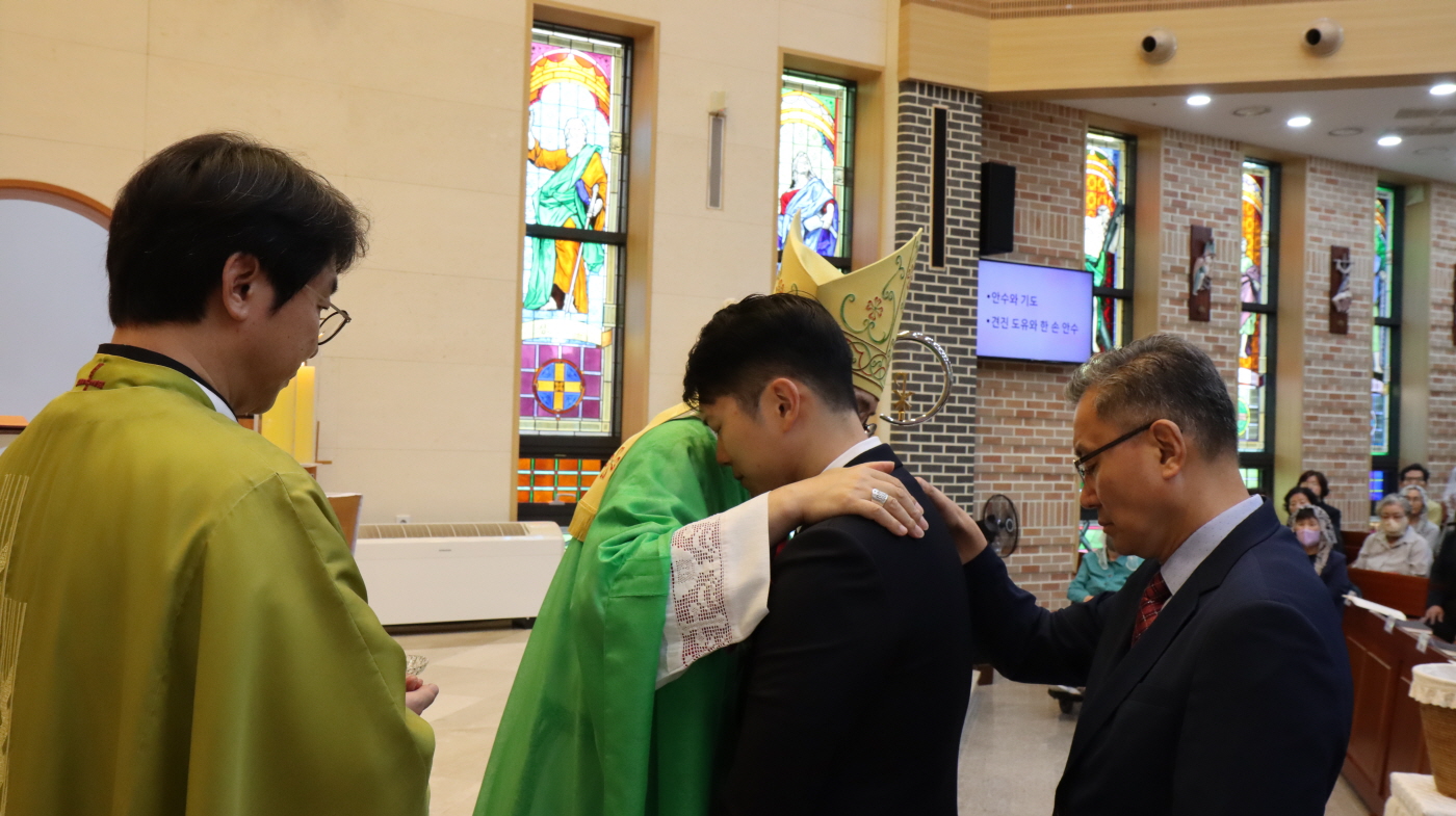 [크기변환]주교님 방문 견진성사(105).JPG