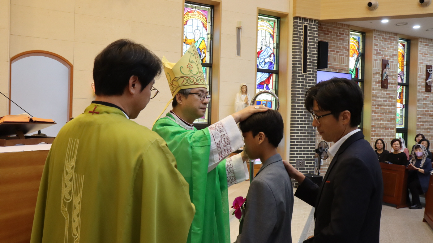 [크기변환]주교님 방문 견진성사(119).JPG
