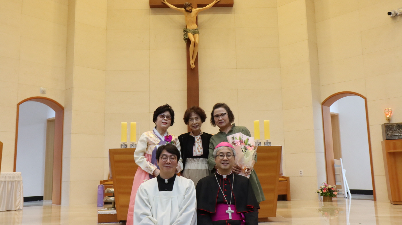 [크기변환]주교님 방문 견진성사(236).JPG