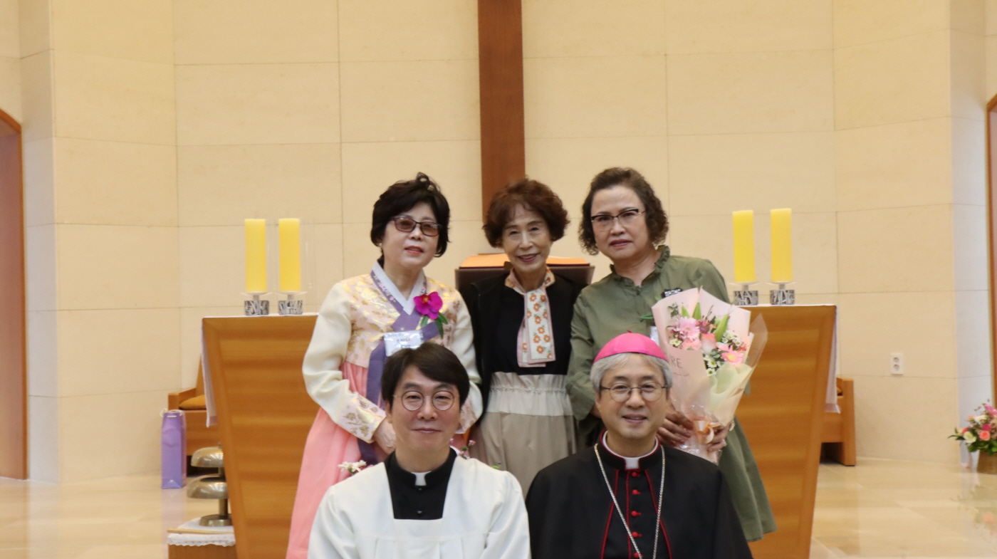 [크기변환]주교님 방문 견진성사(237).JPG