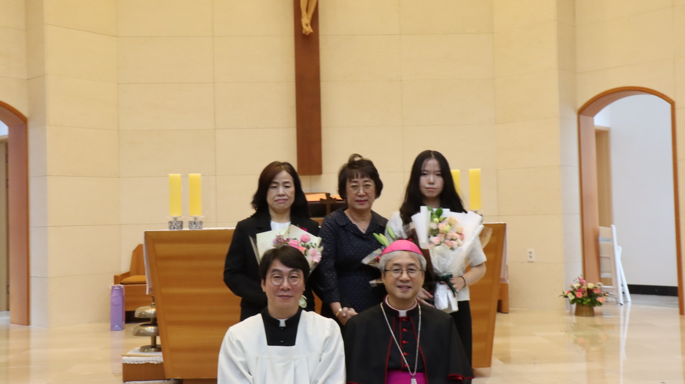 [크기변환]주교님 방문 견진성사(243).JPG