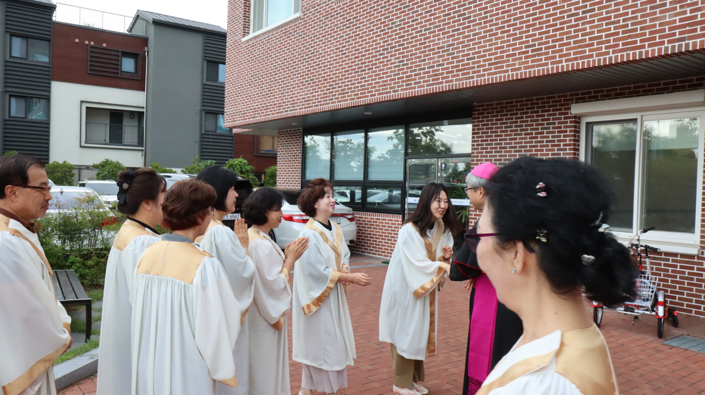 [크기변환]주교님 방문 견진성사(29).JPG