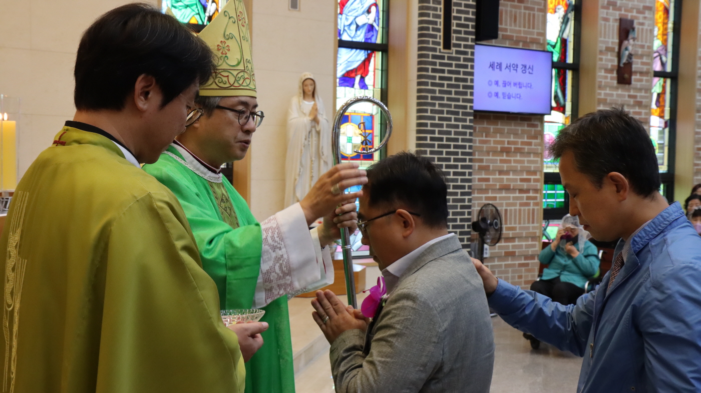 [크기변환]주교님 방문 견진성사(83).JPG