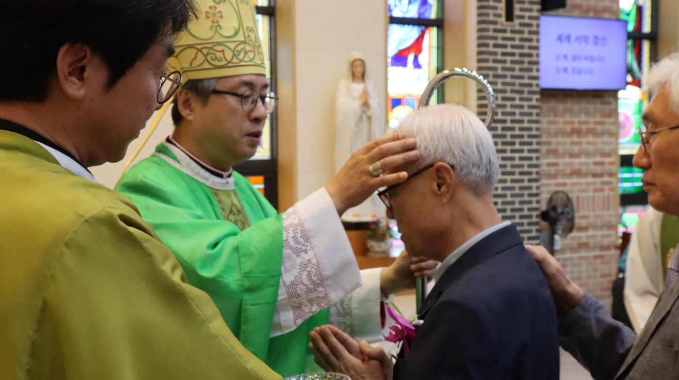 [크기변환]주교님 방문 견진성사(67).JPG