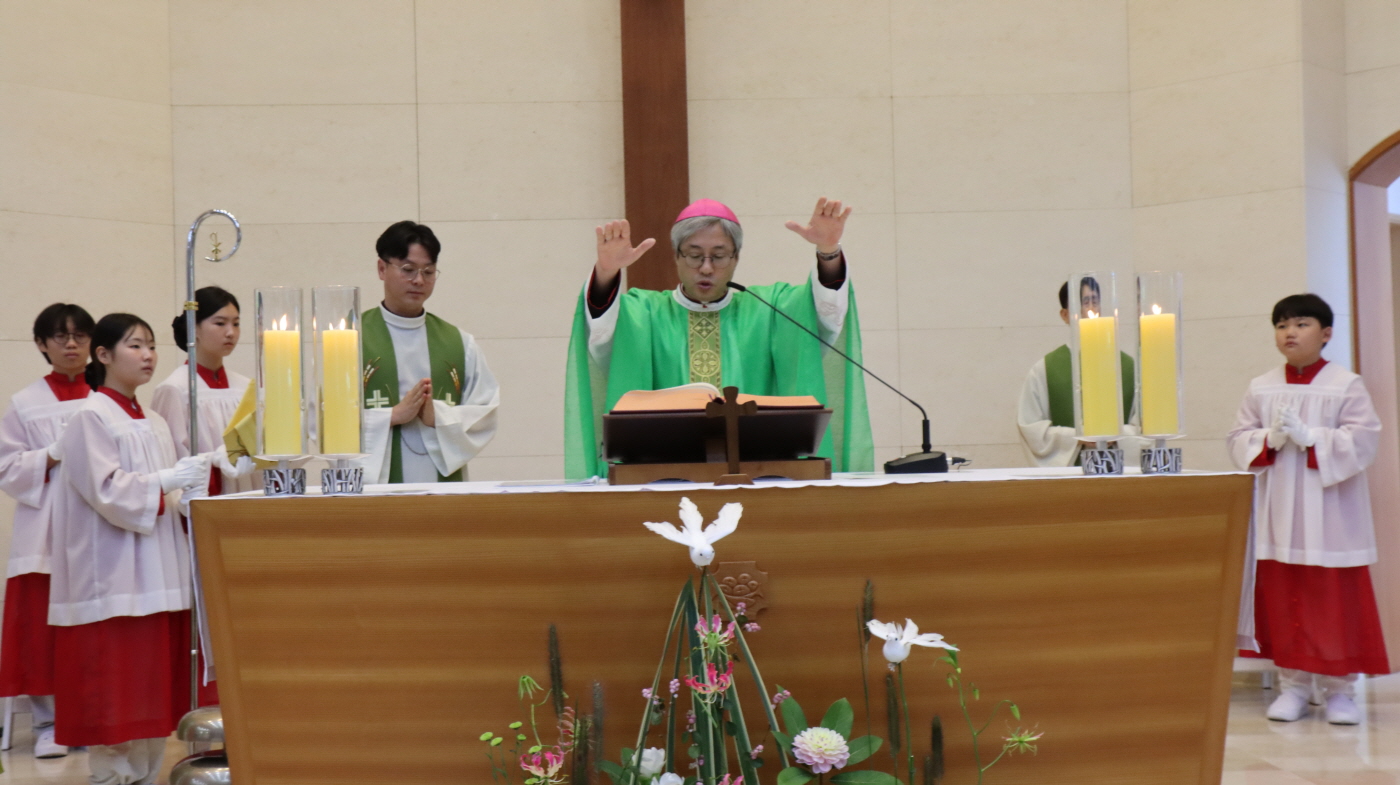 [크기변환]주교님 방문 견진성사(65).JPG