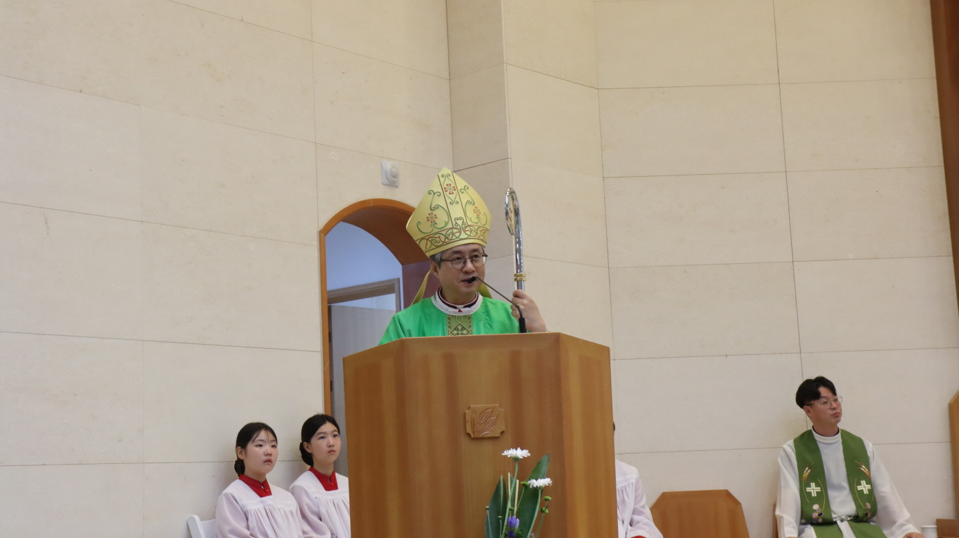 [크기변환]주교님 방문 견진성사(59).JPG