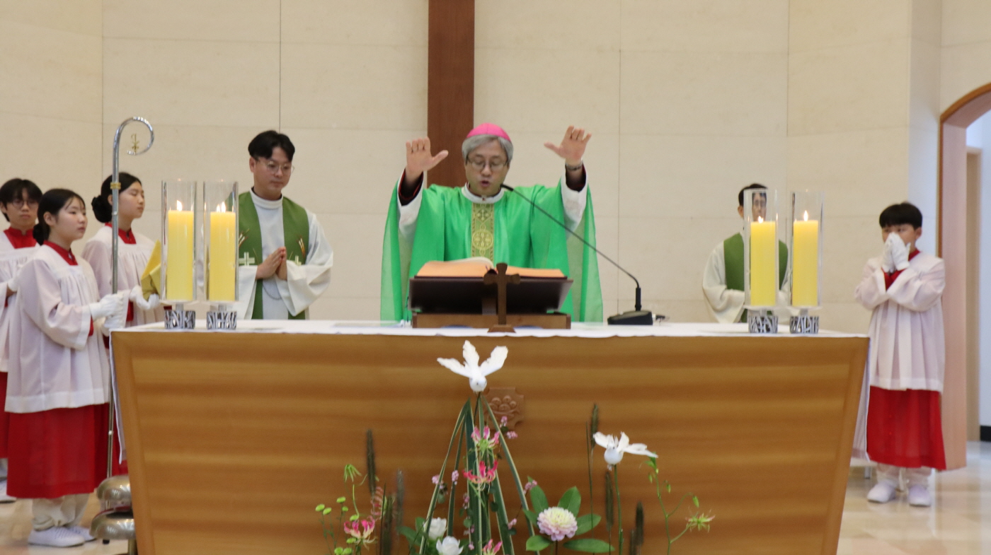 [크기변환]주교님 방문 견진성사(66).JPG