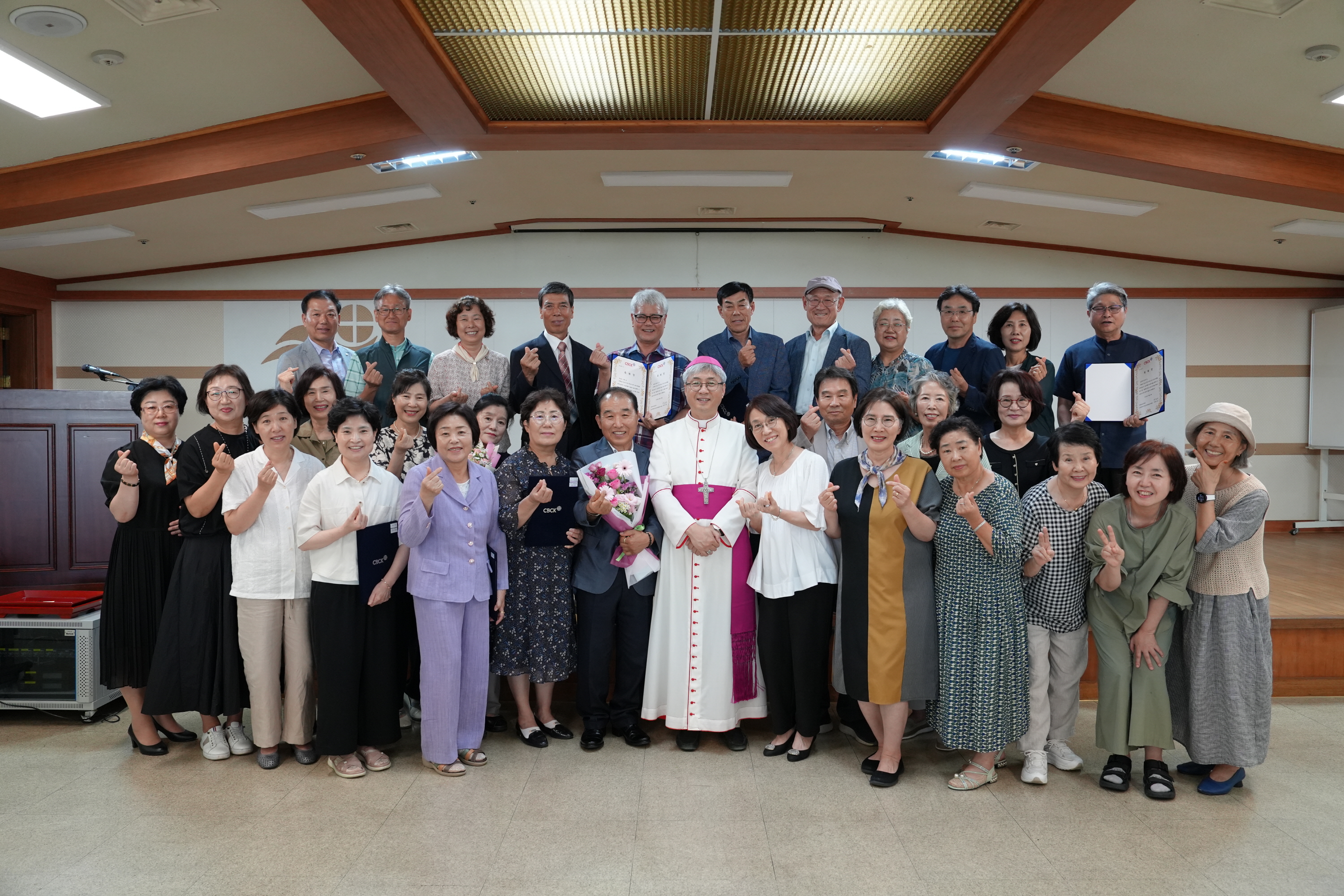 s_20240725상반기한국천주교성지순례축복장수여식002.JPG