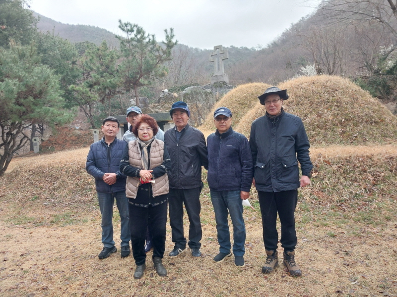 꾸미기_4.조씨형제순교자묘.jpg