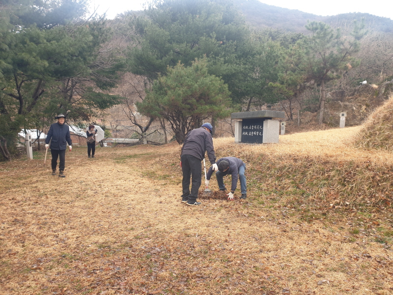 꾸미기_3.조씨형제순교자묘.jpg
