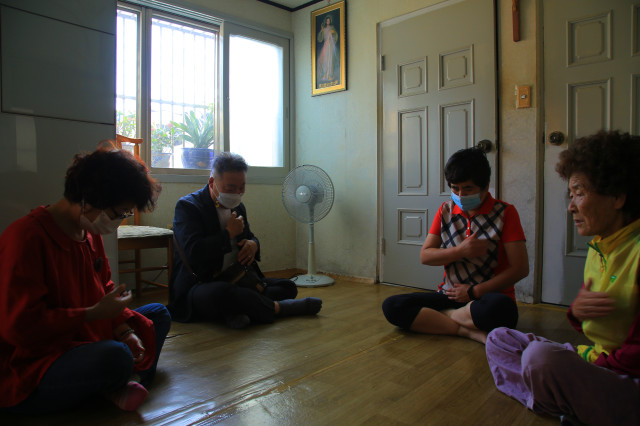 수정됨_함께기도 (1).jpg