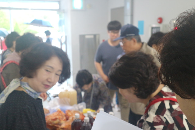 20190927142419-수정됨_바자회%20(2).jpg