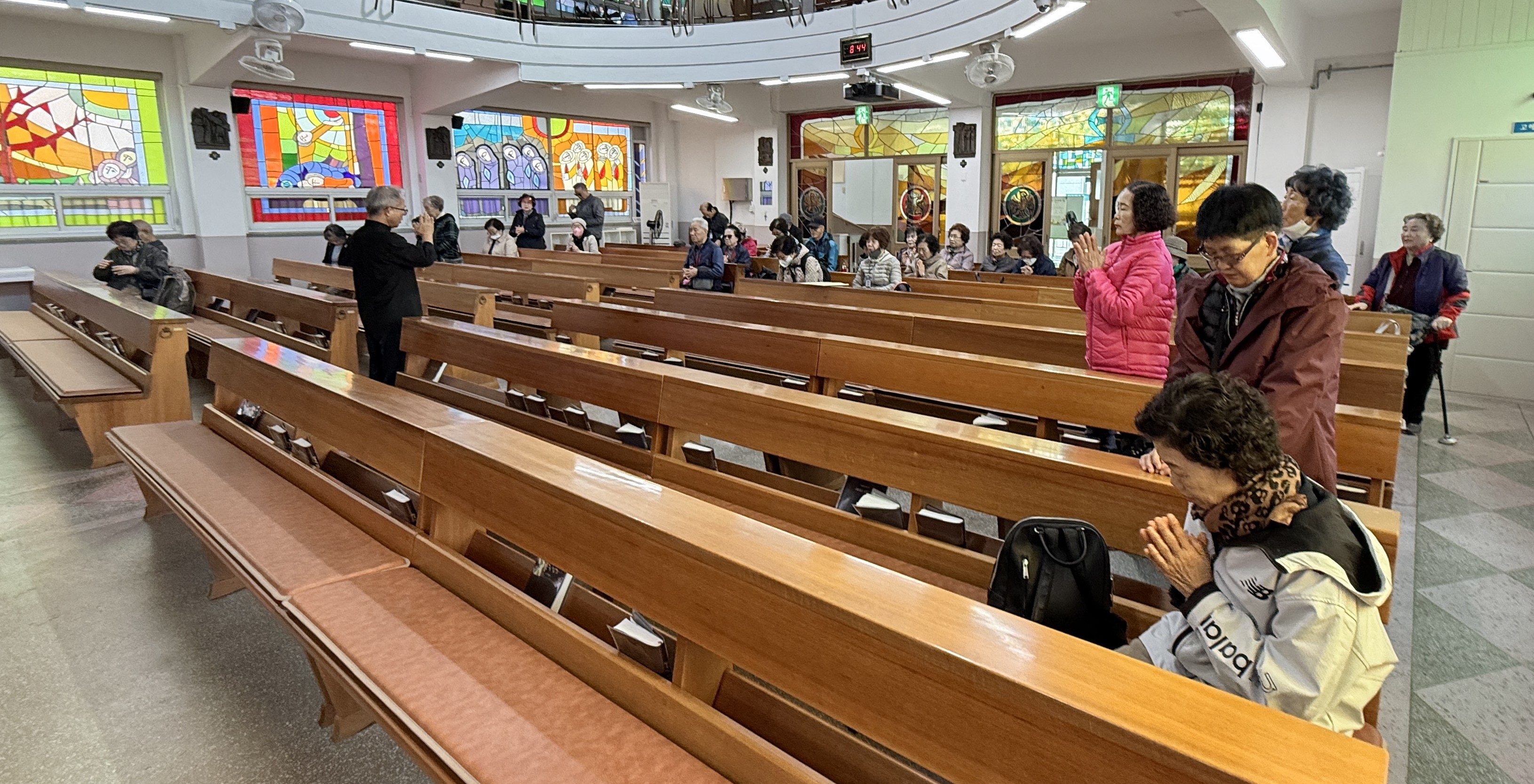 [연도회]묘지참배및야유회 (1).JPG