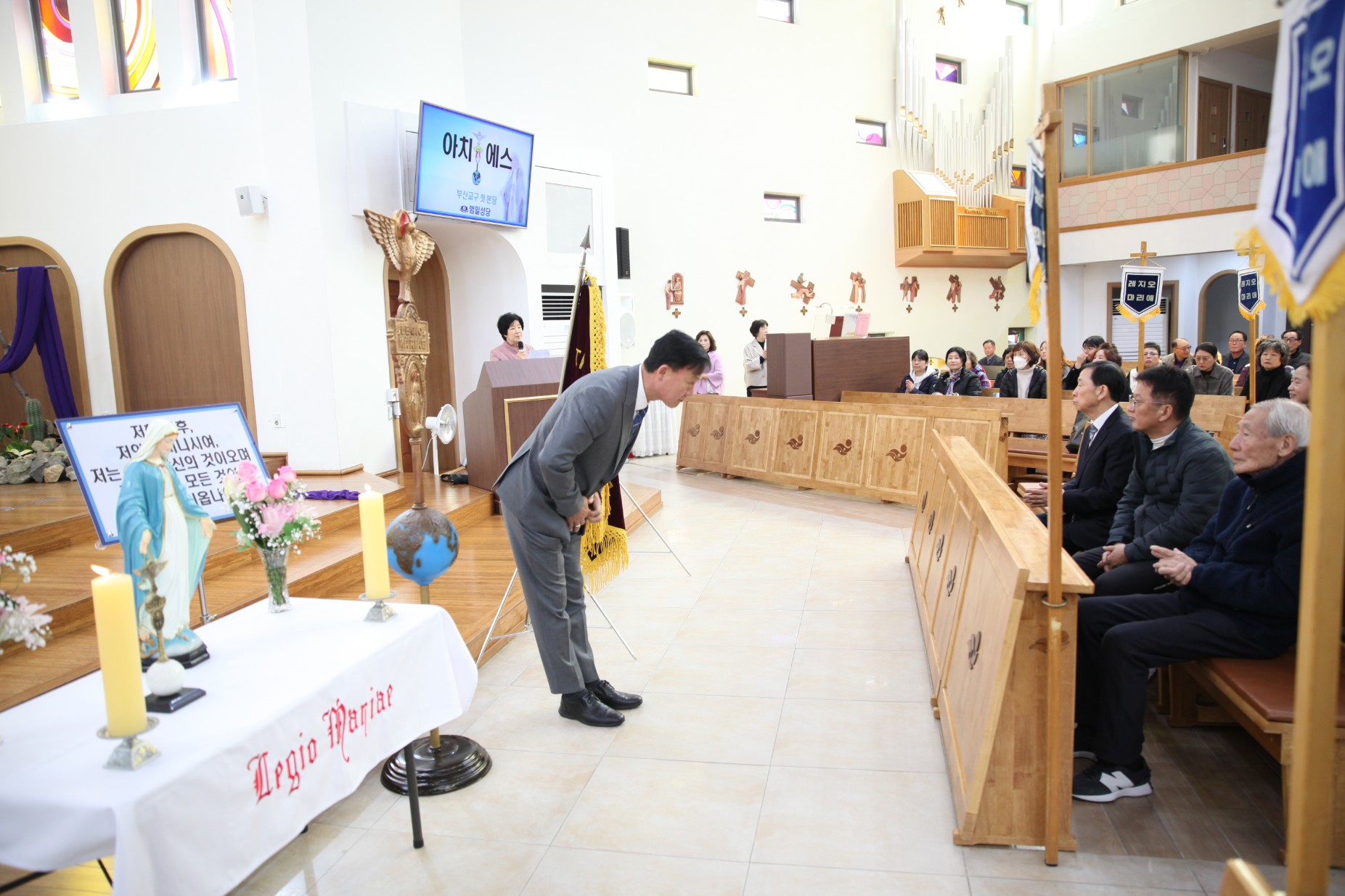 IMG_4978_copy_1853x1235.jpg