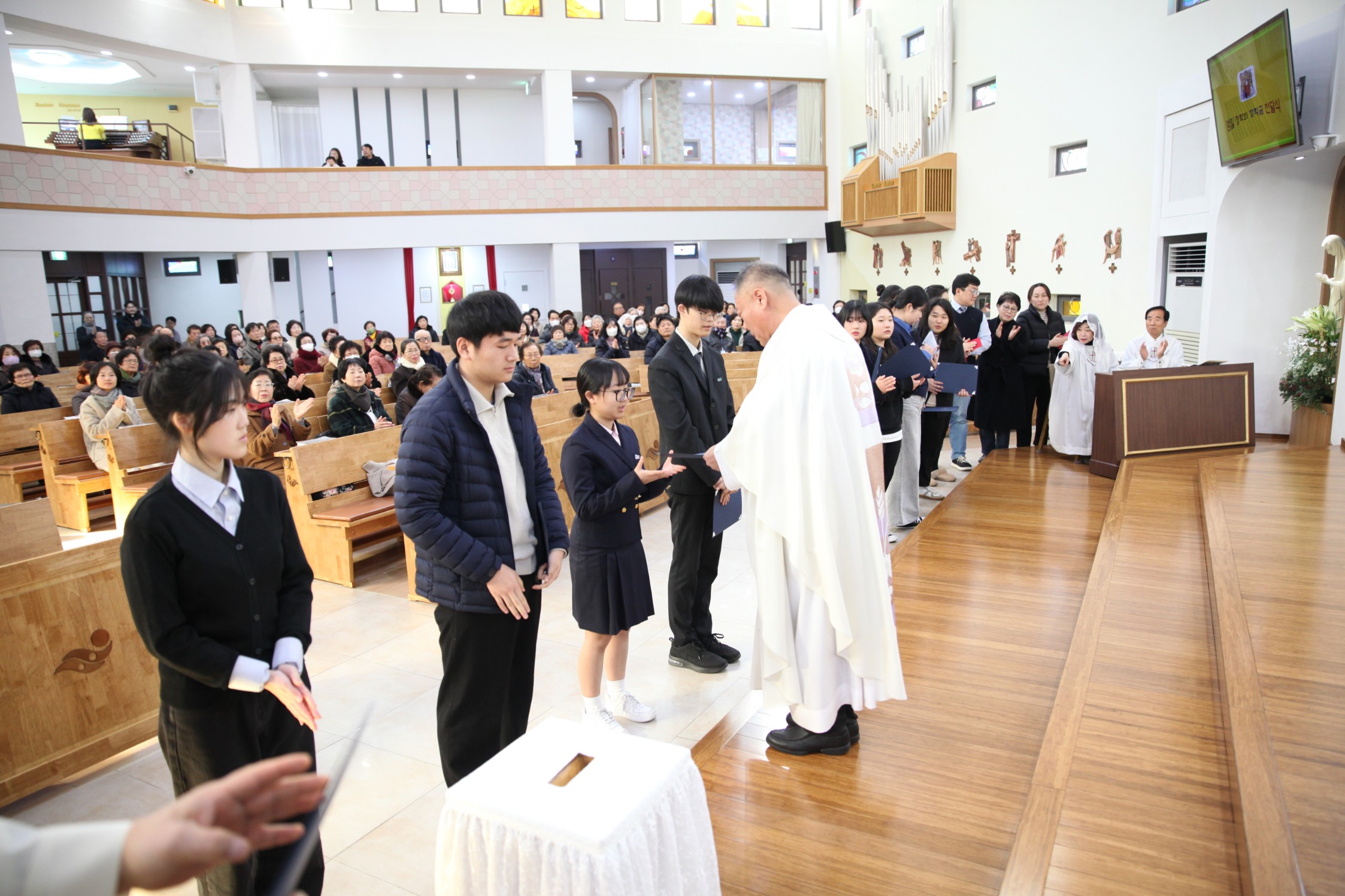 IMG_4490_copy_2246x1497.jpg