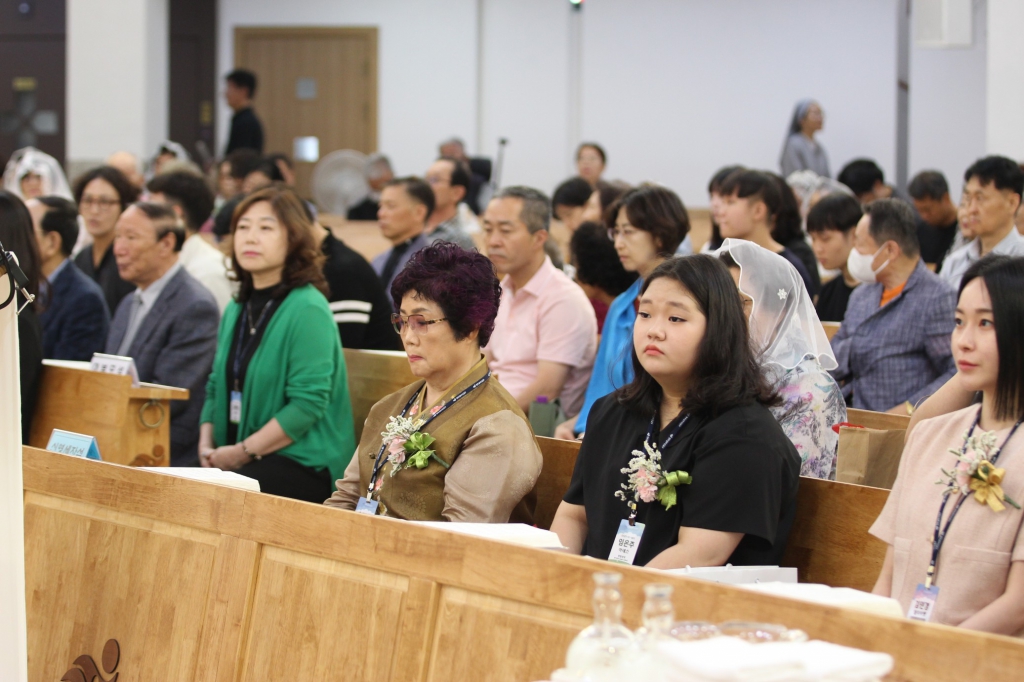 IMG_4219_copy_2073x1382.jpg