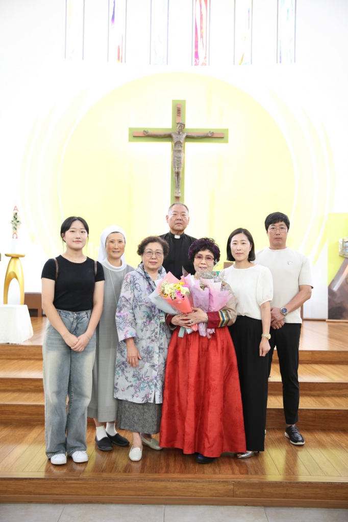 IMG_2942_copy_1497x2246.jpg
