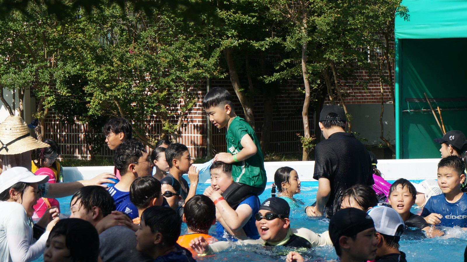 DSC05676-1600x899.JPG