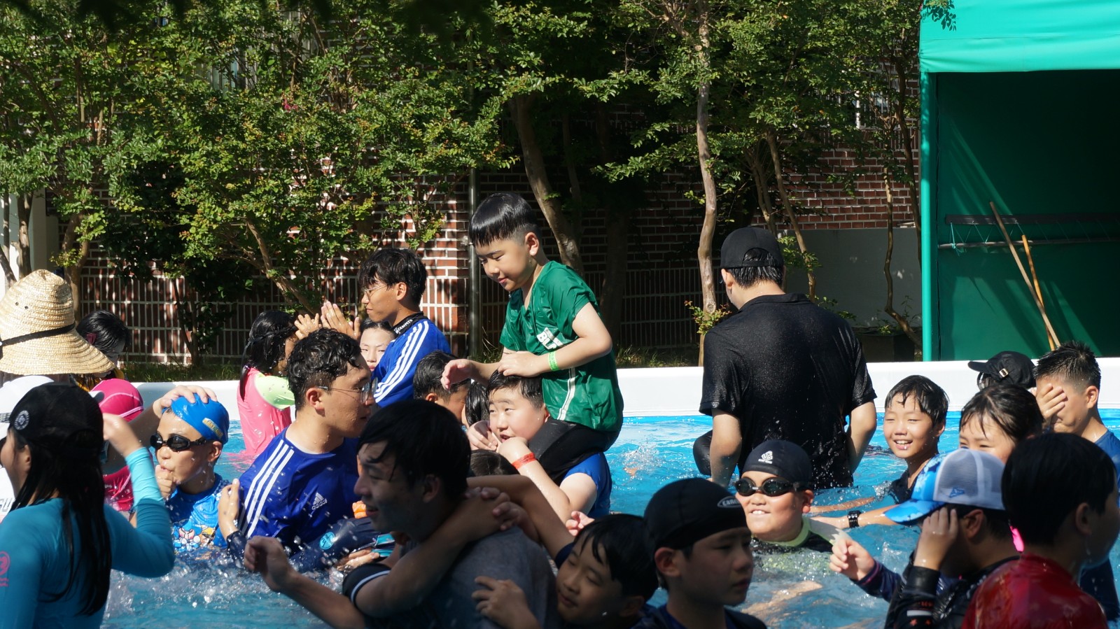 DSC05675-1600x899.JPG