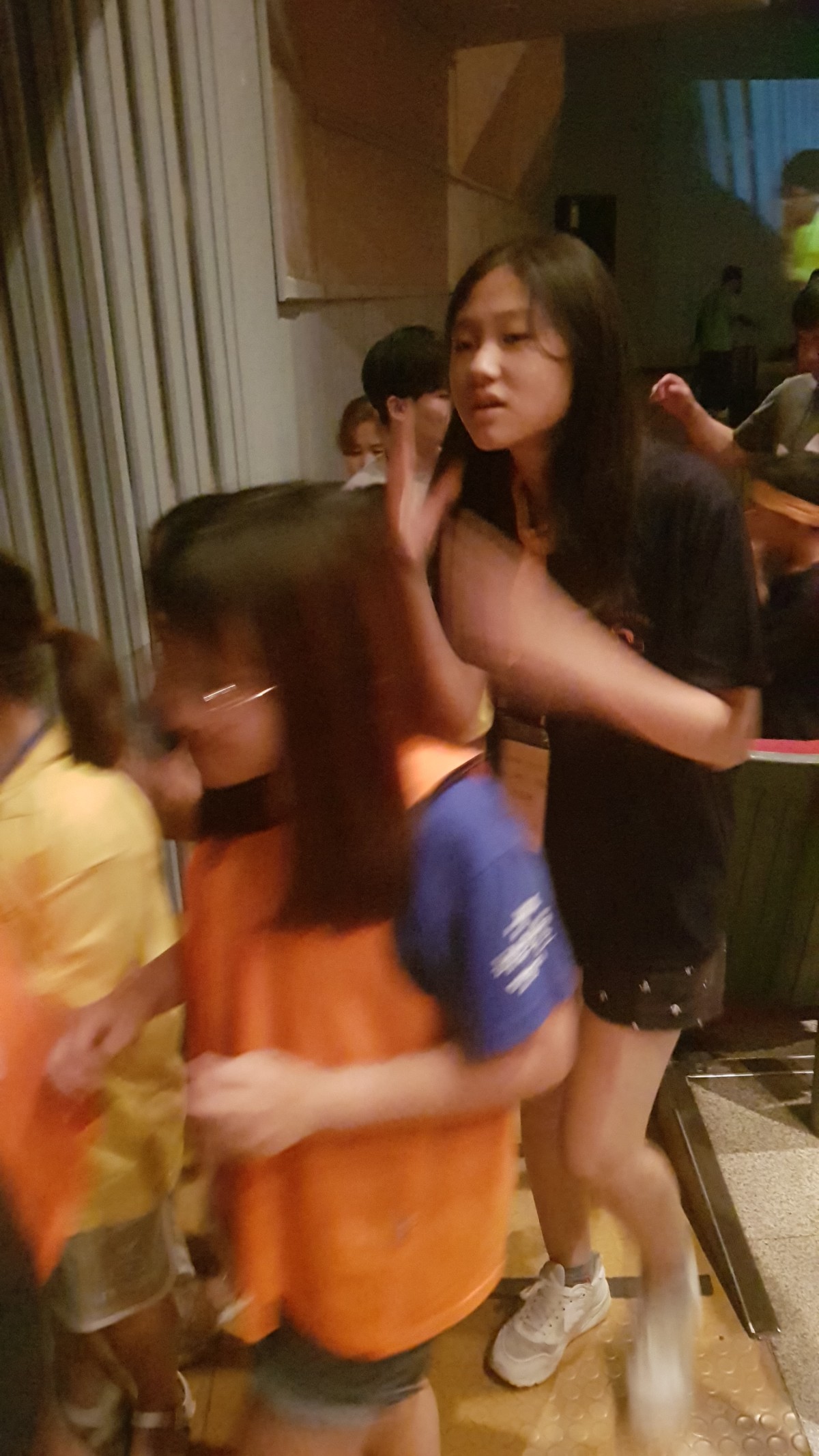 20190809_202742-1200x2133.jpg