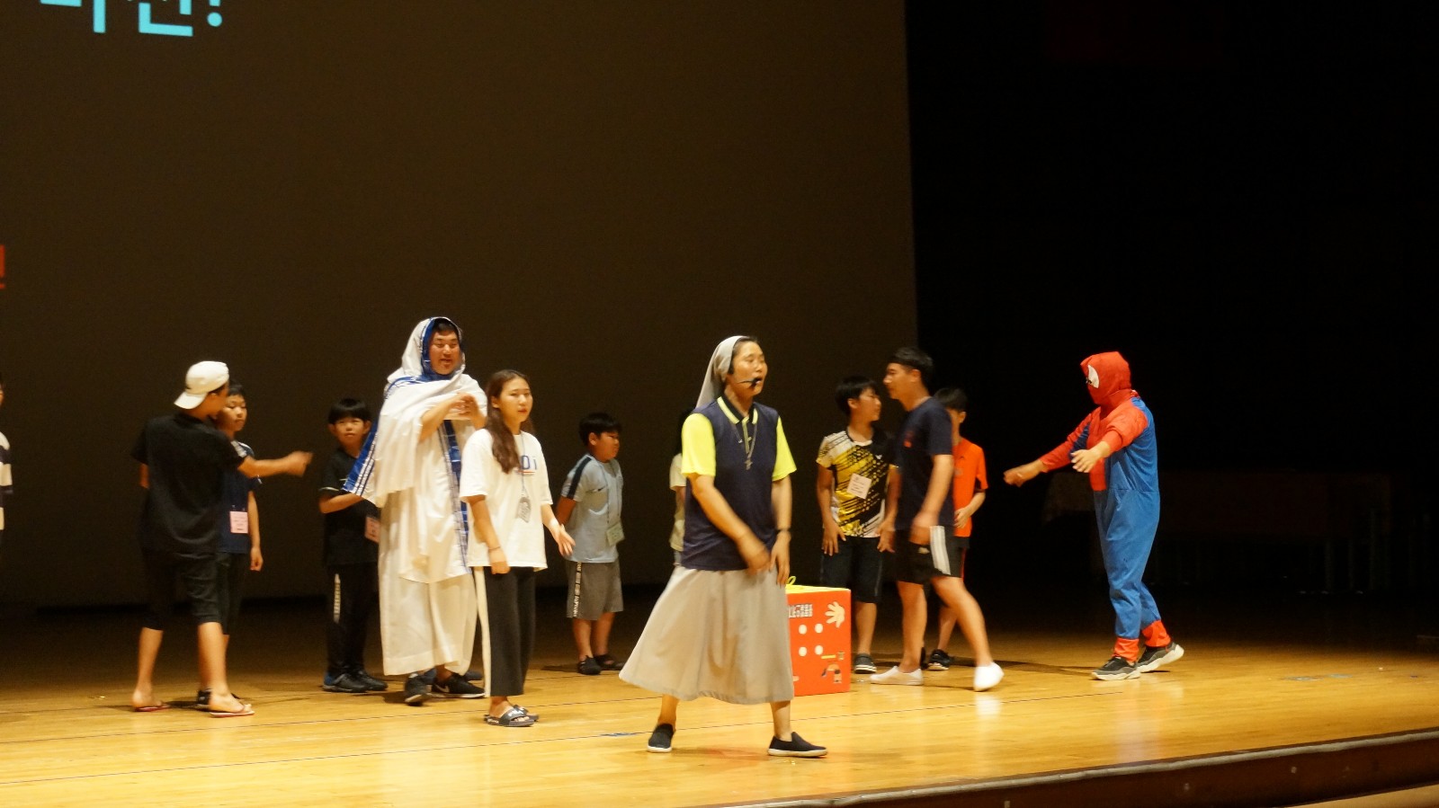 DSC05693-1600x899.JPG