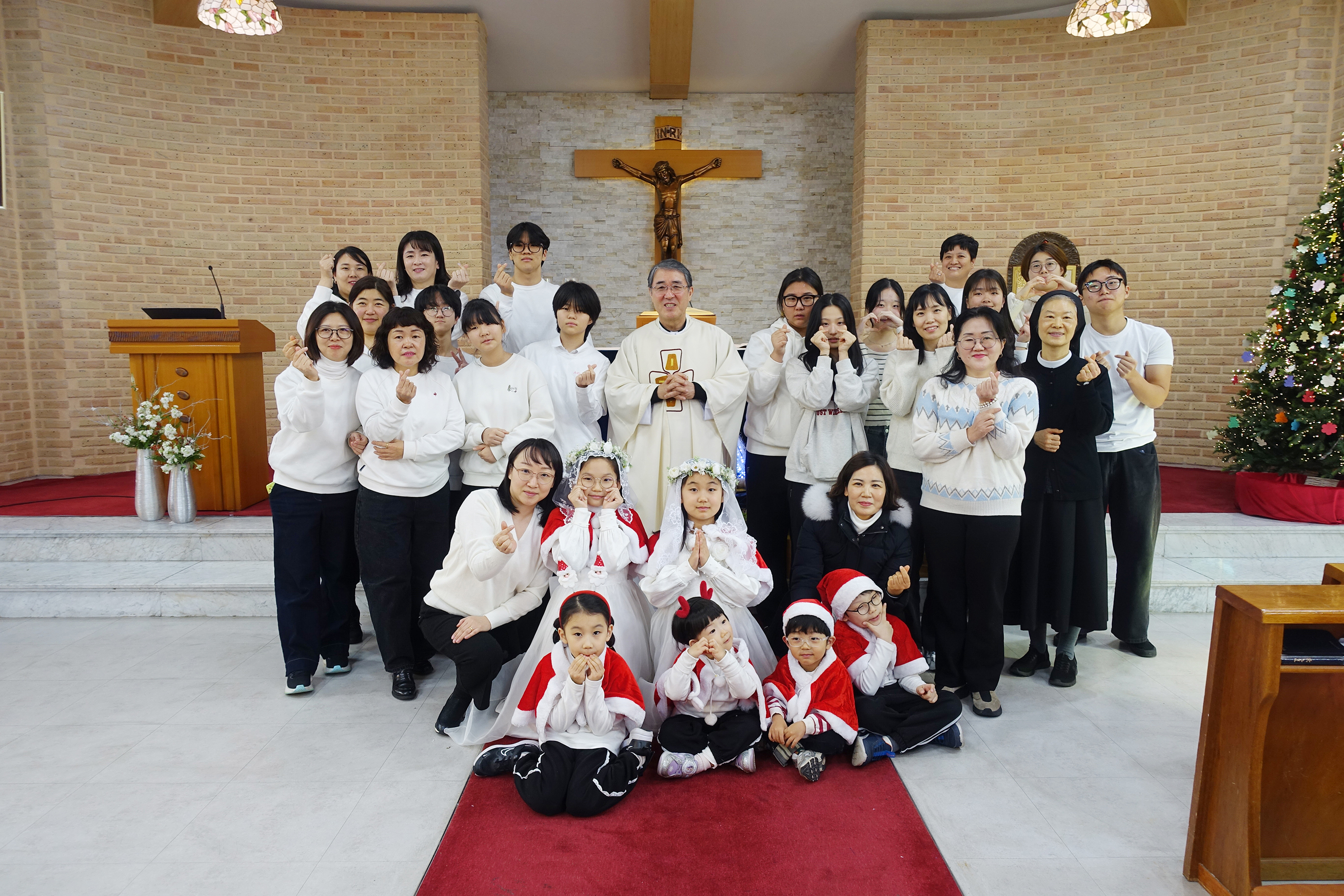 어린이 첫영성체 단체.jpg