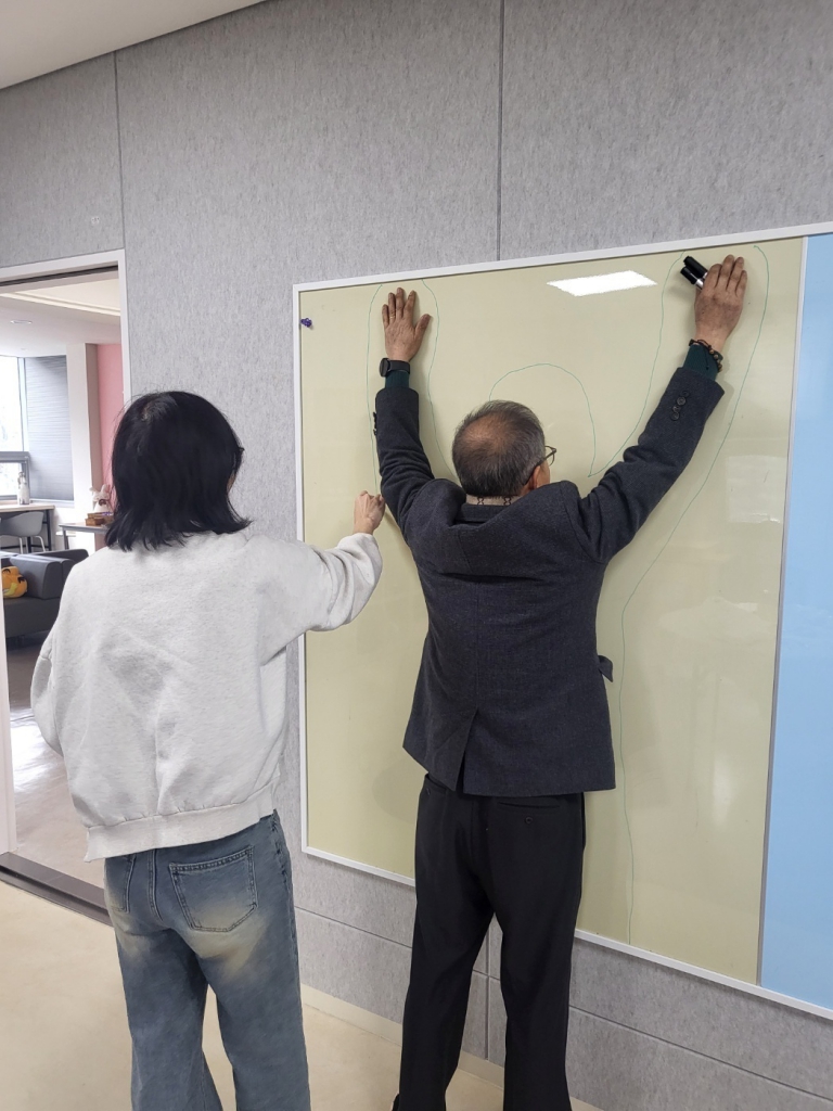 KakaoTalk_20250325_215513007_07.jpg