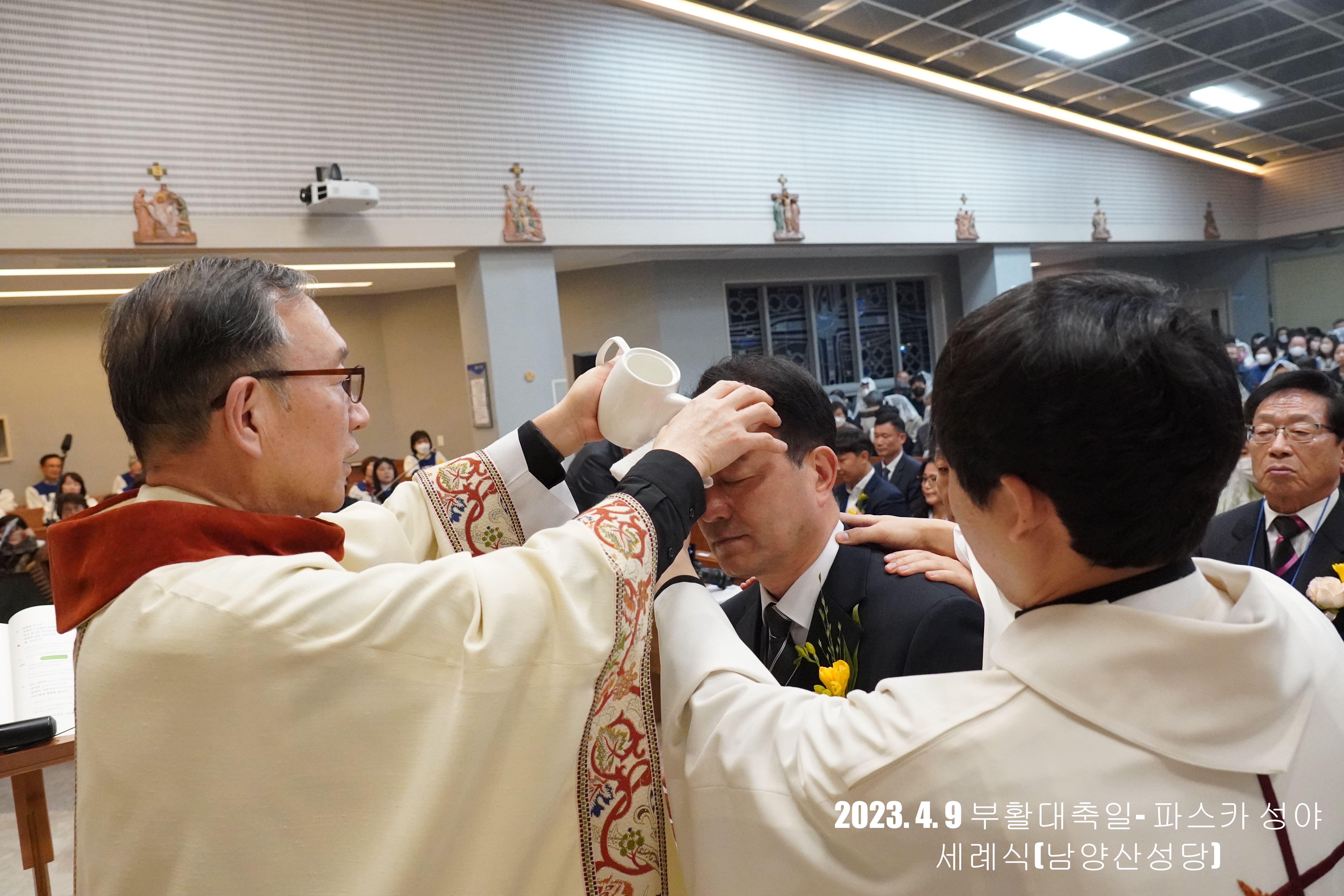 batch_JMR06810.JPG