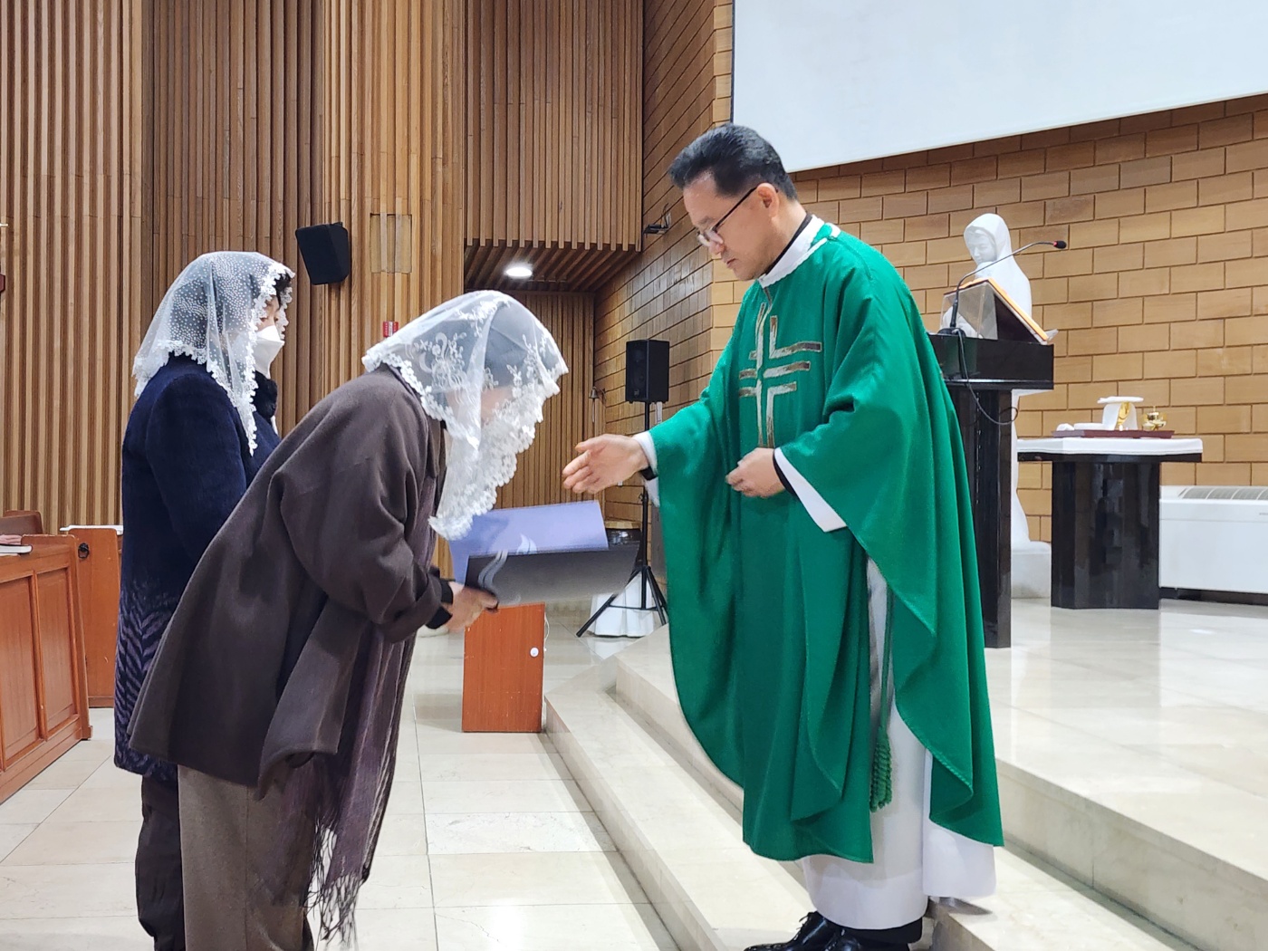 KakaoTalk_20250224_172703030_06.jpg