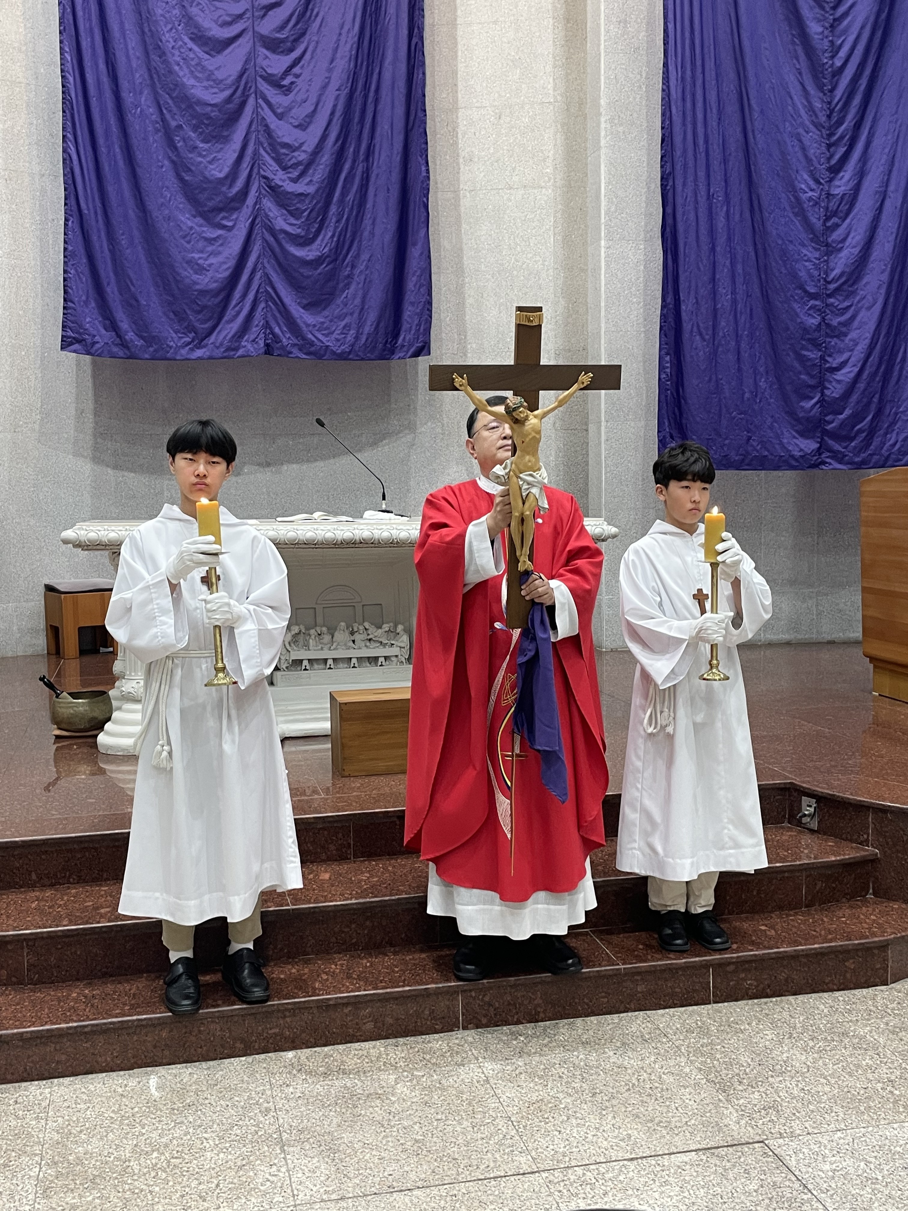 250418 주님수난성금요일 (10).jpg