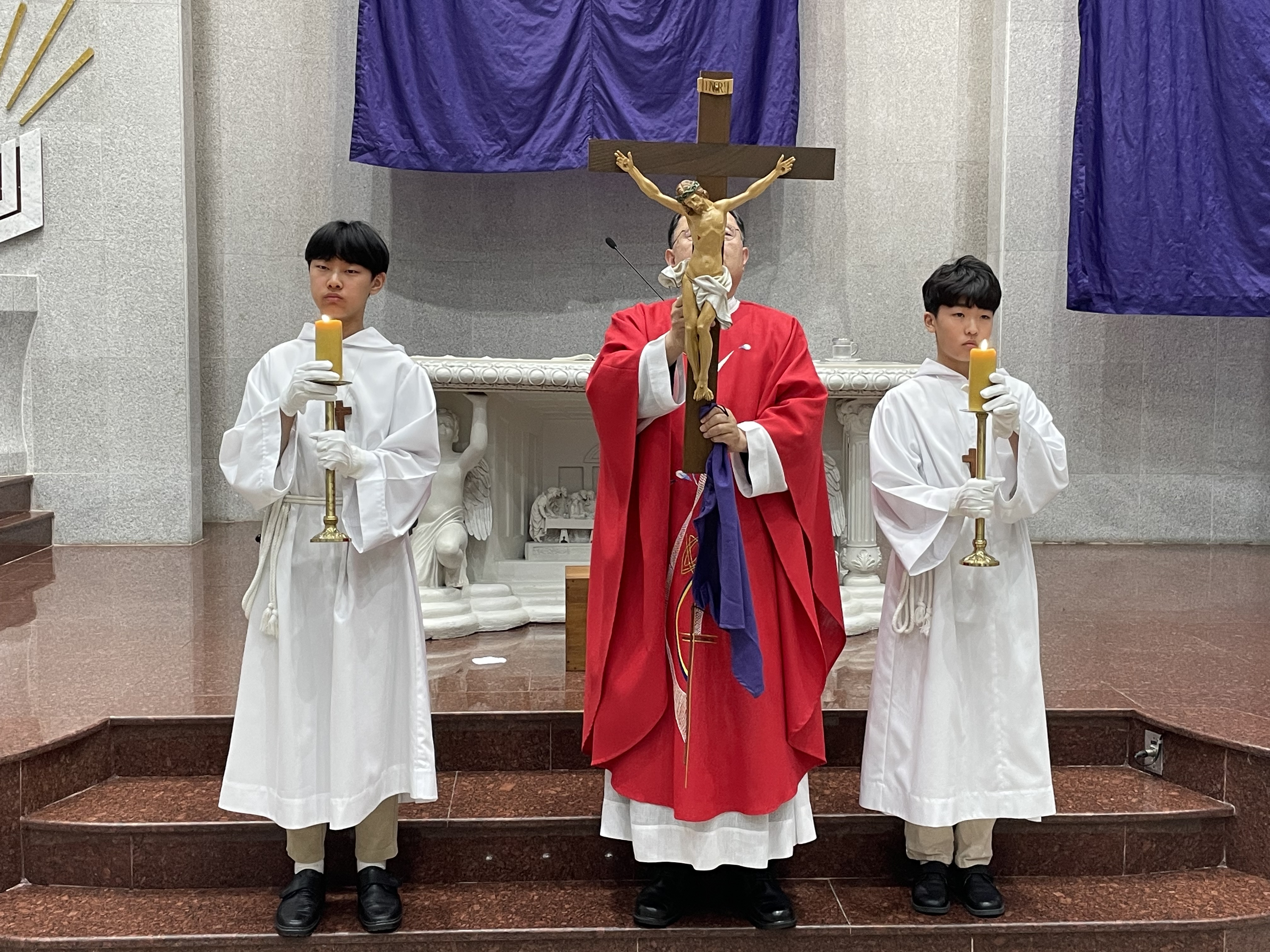 250418 주님수난성금요일 (8).jpg