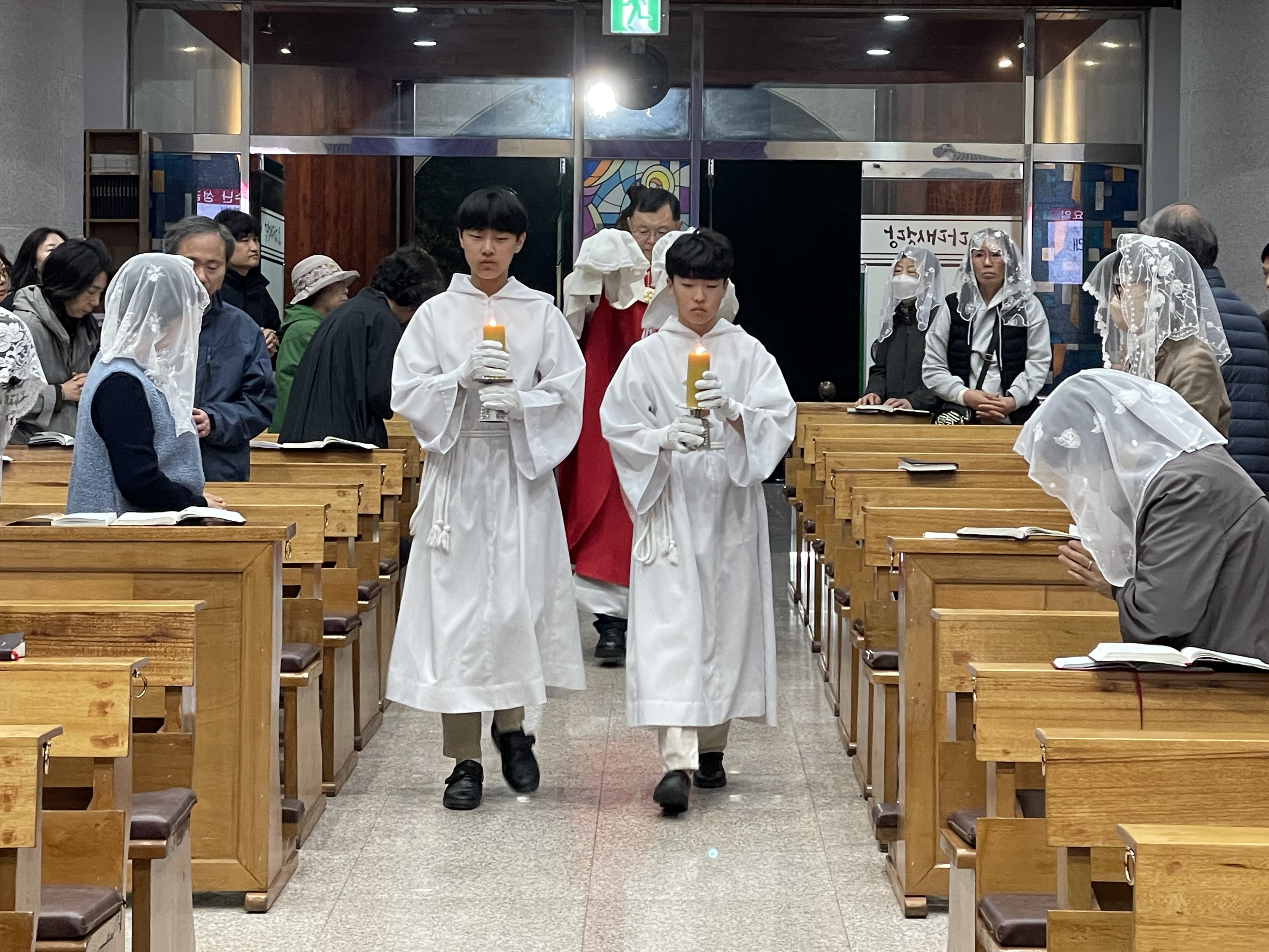 250418 주님수난성금요일 (17).jpg