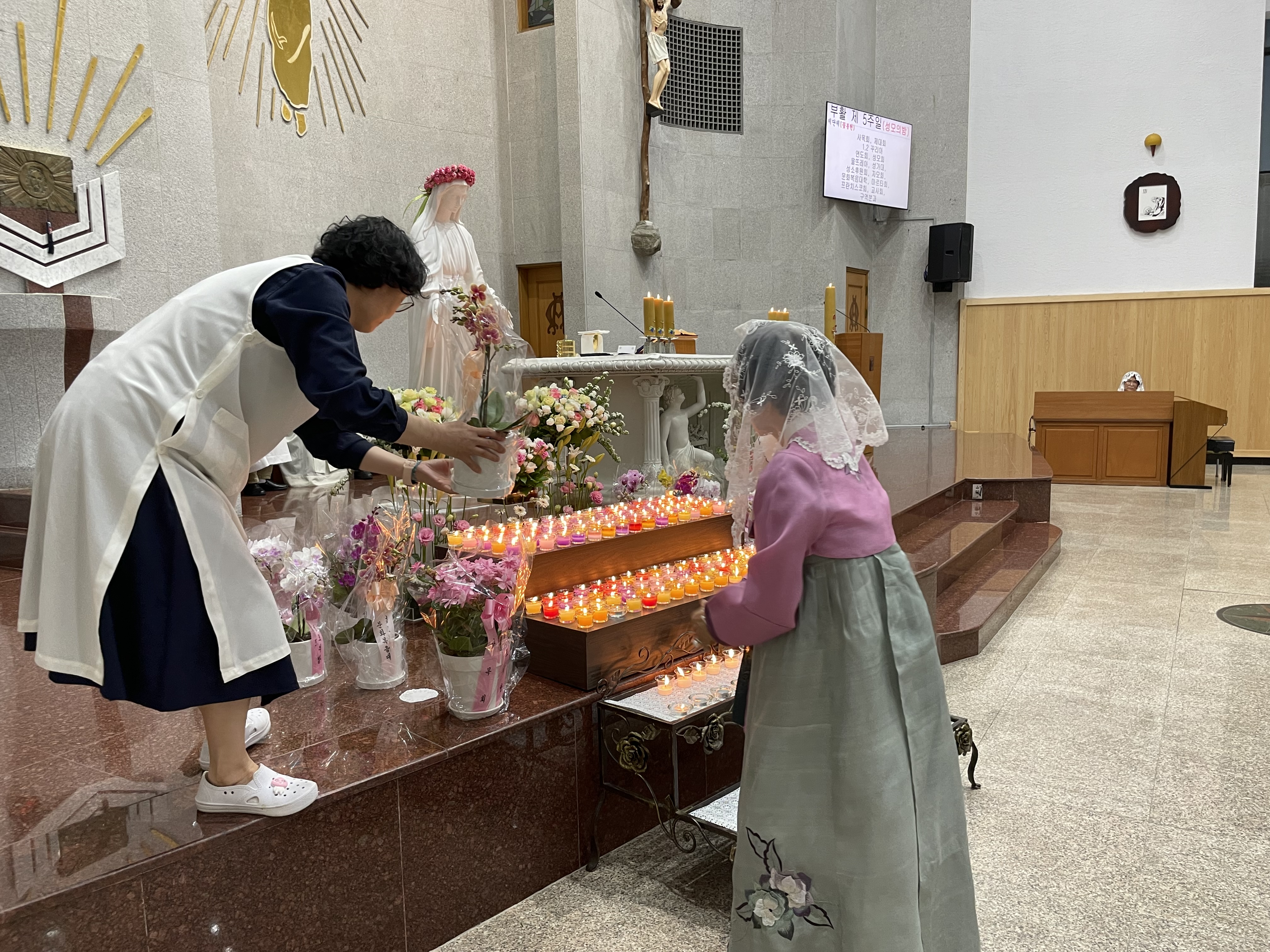 250517 성모의밤 (12).jpg