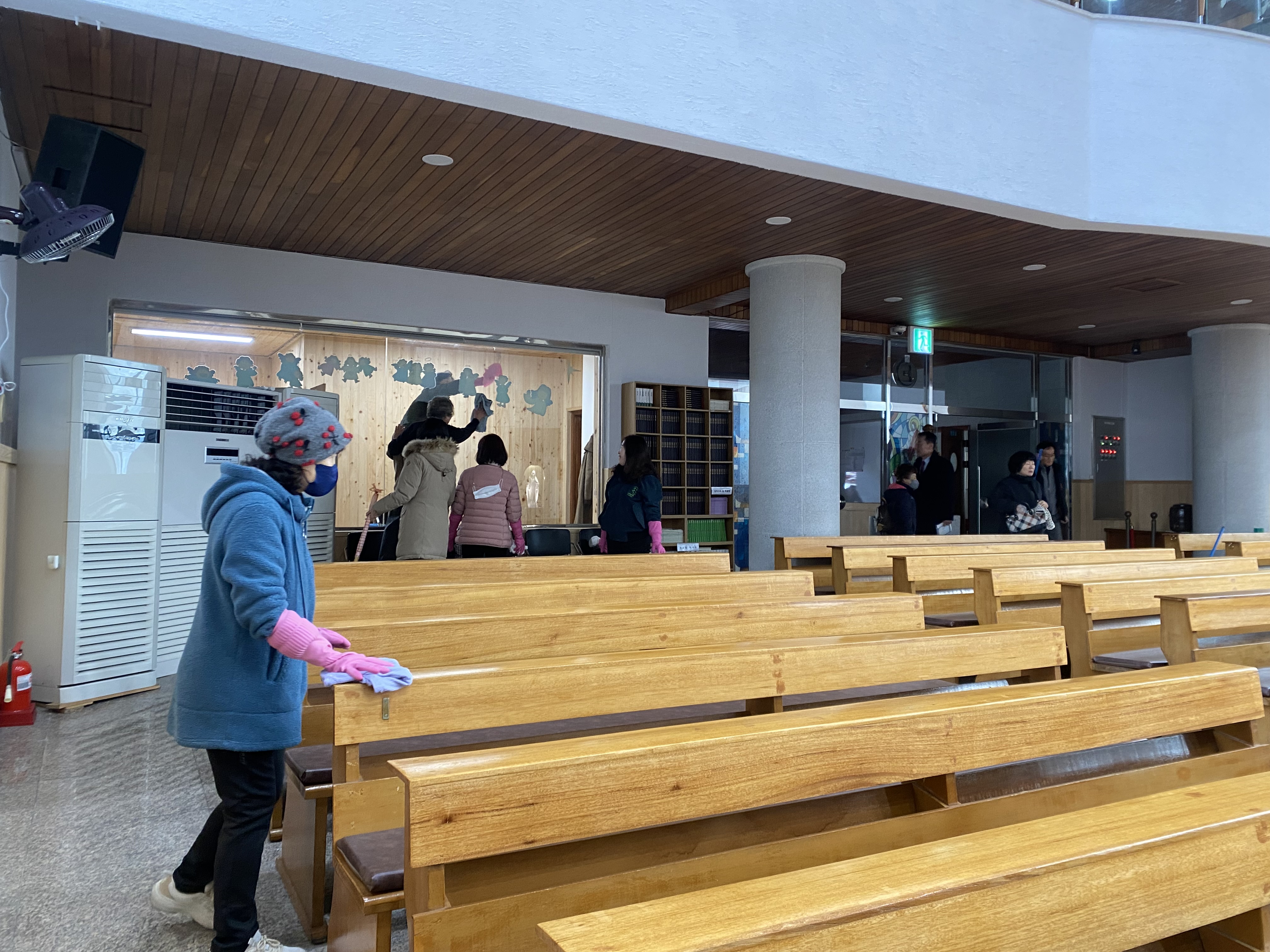 241215 본당대청소(5).jpg