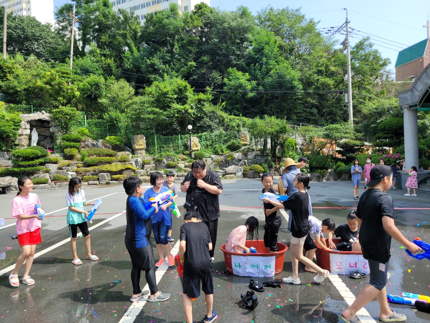 230701초등부 저학년 물놀이(6).jpg