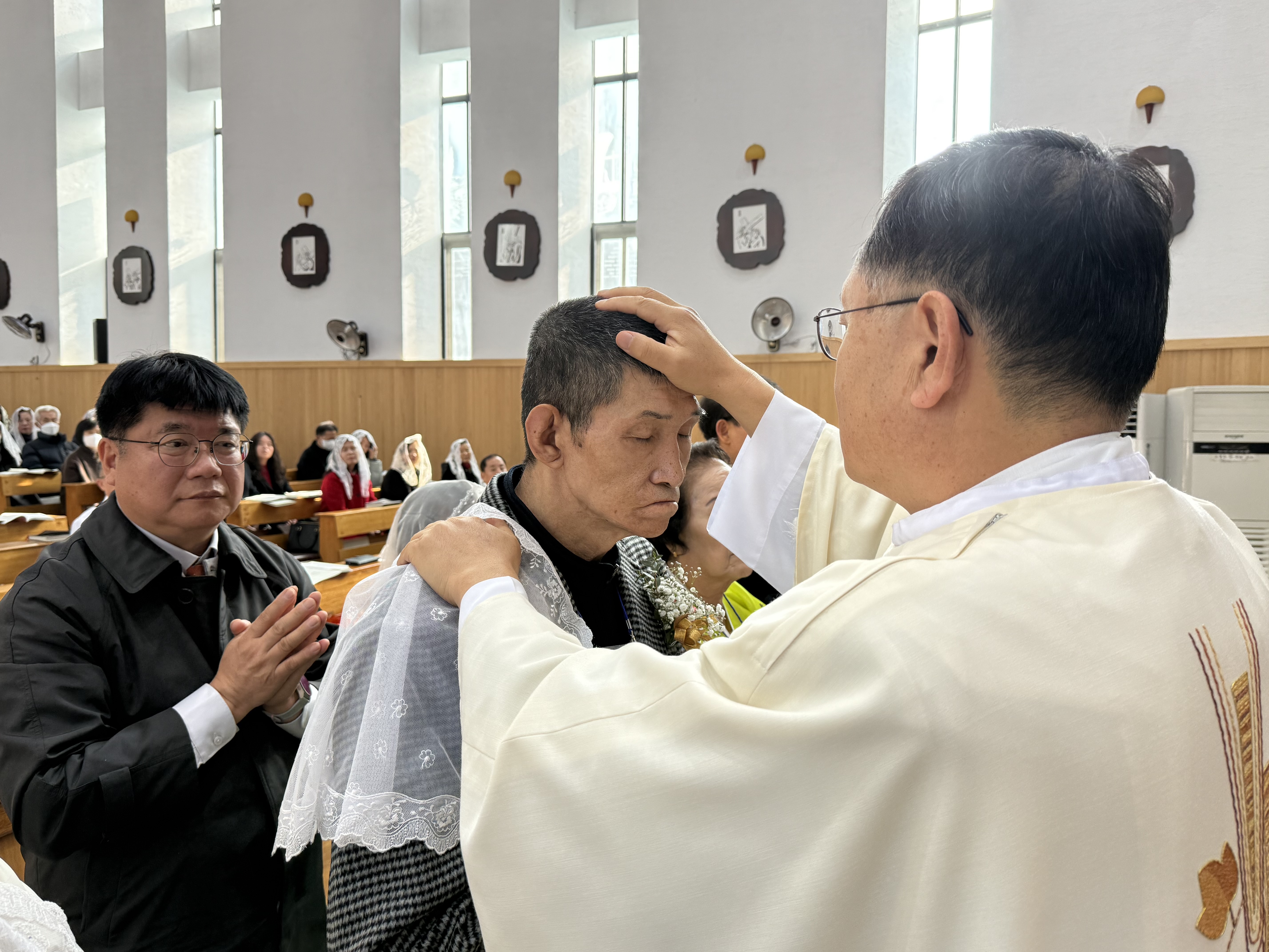 251225 세례식 (17).jpg