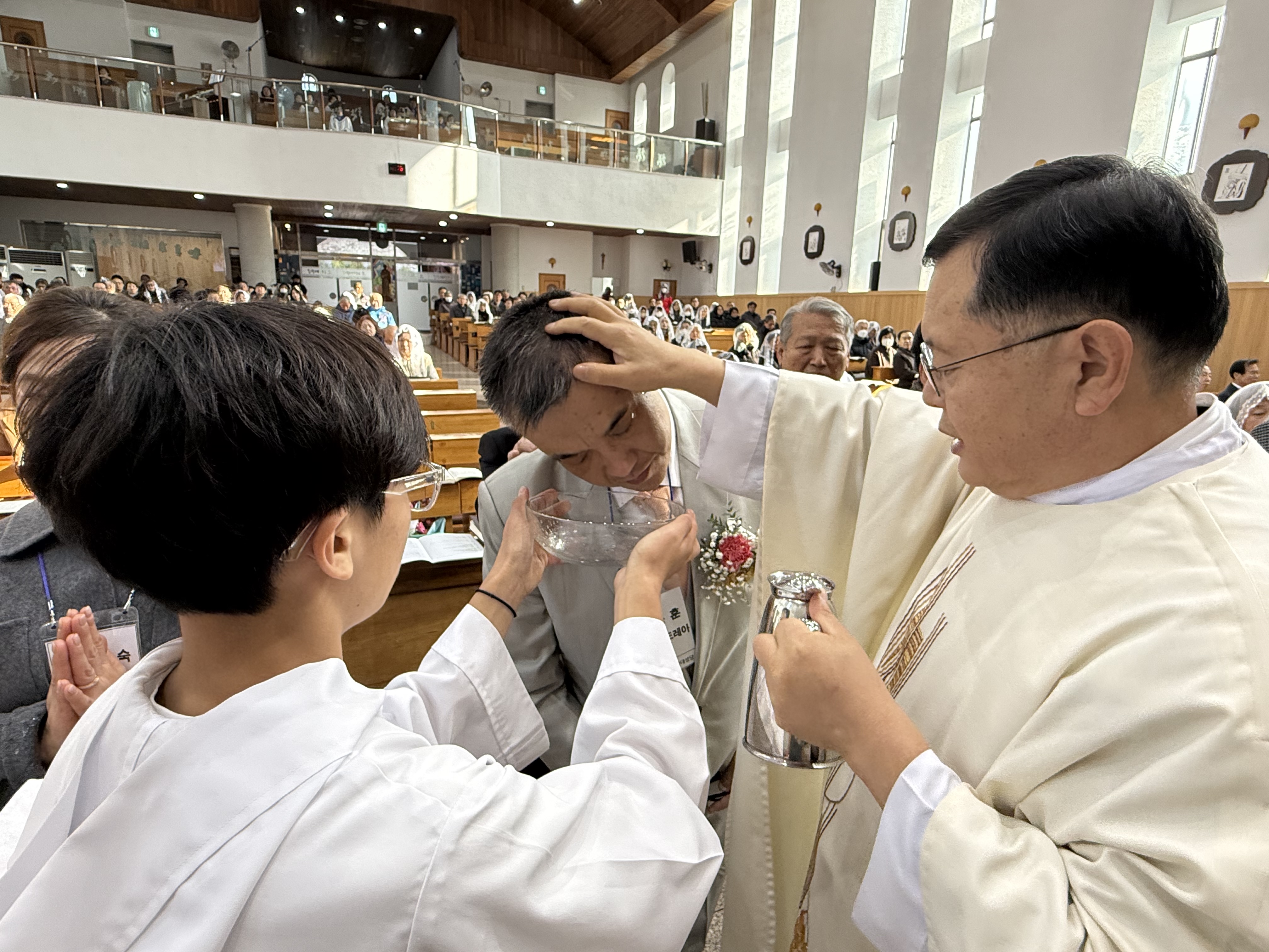 251225 세례식 (9).jpg