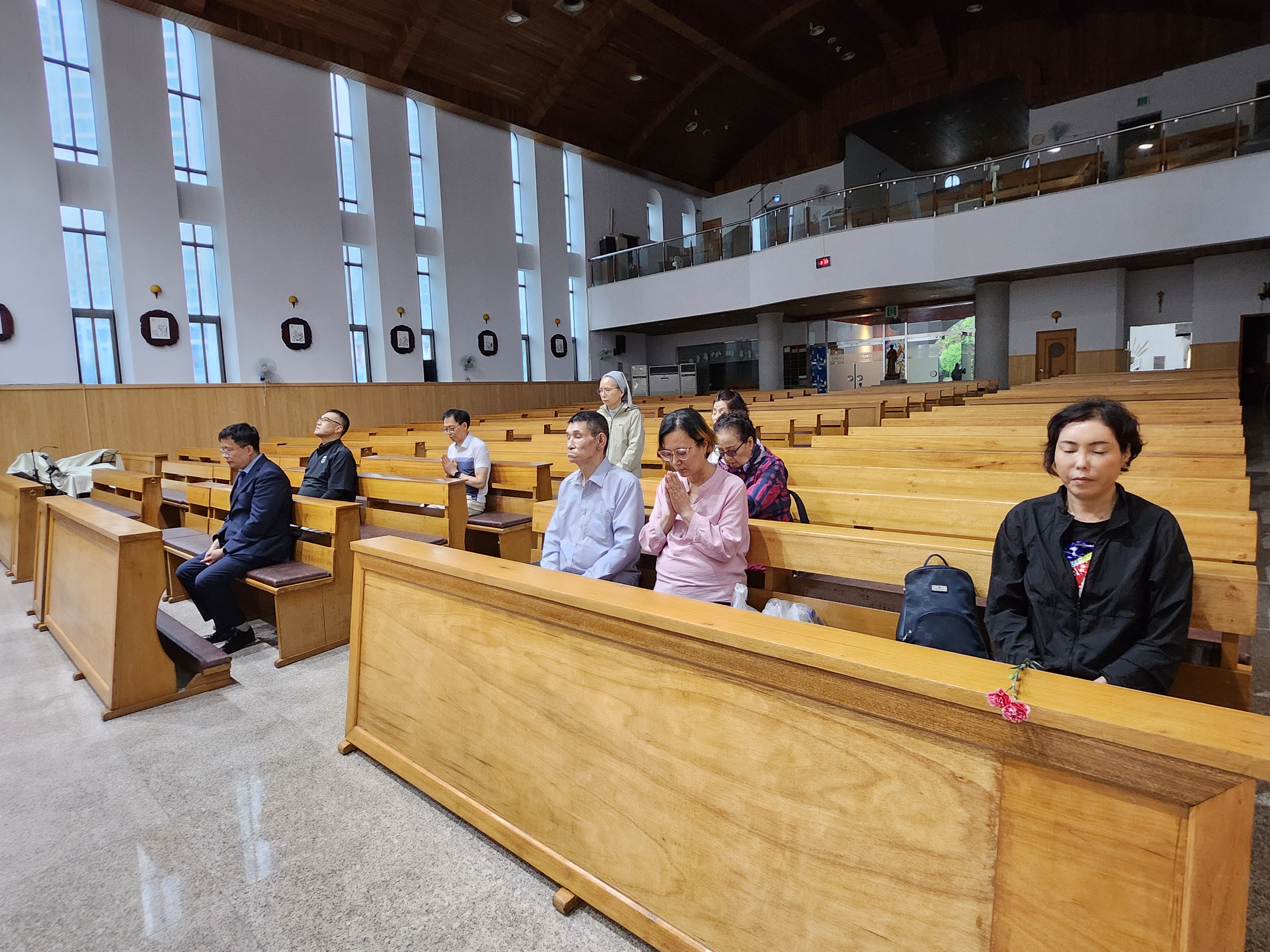 251003 신영세자 성지순례 (6).jpg