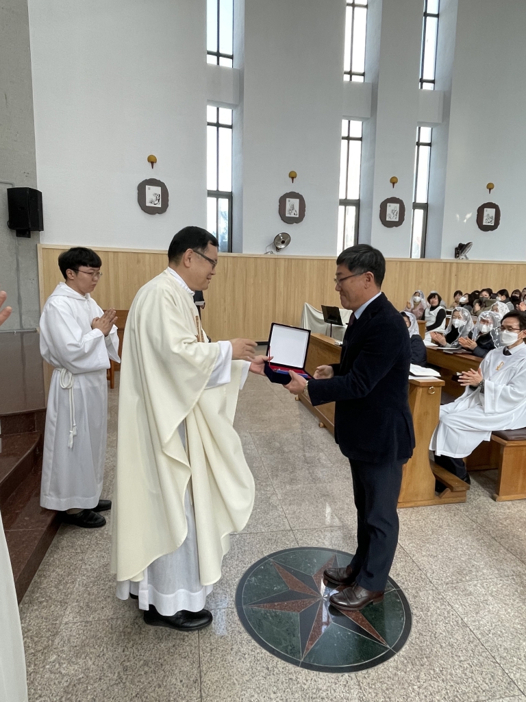 성가지휘자 공로상 (4).jpg