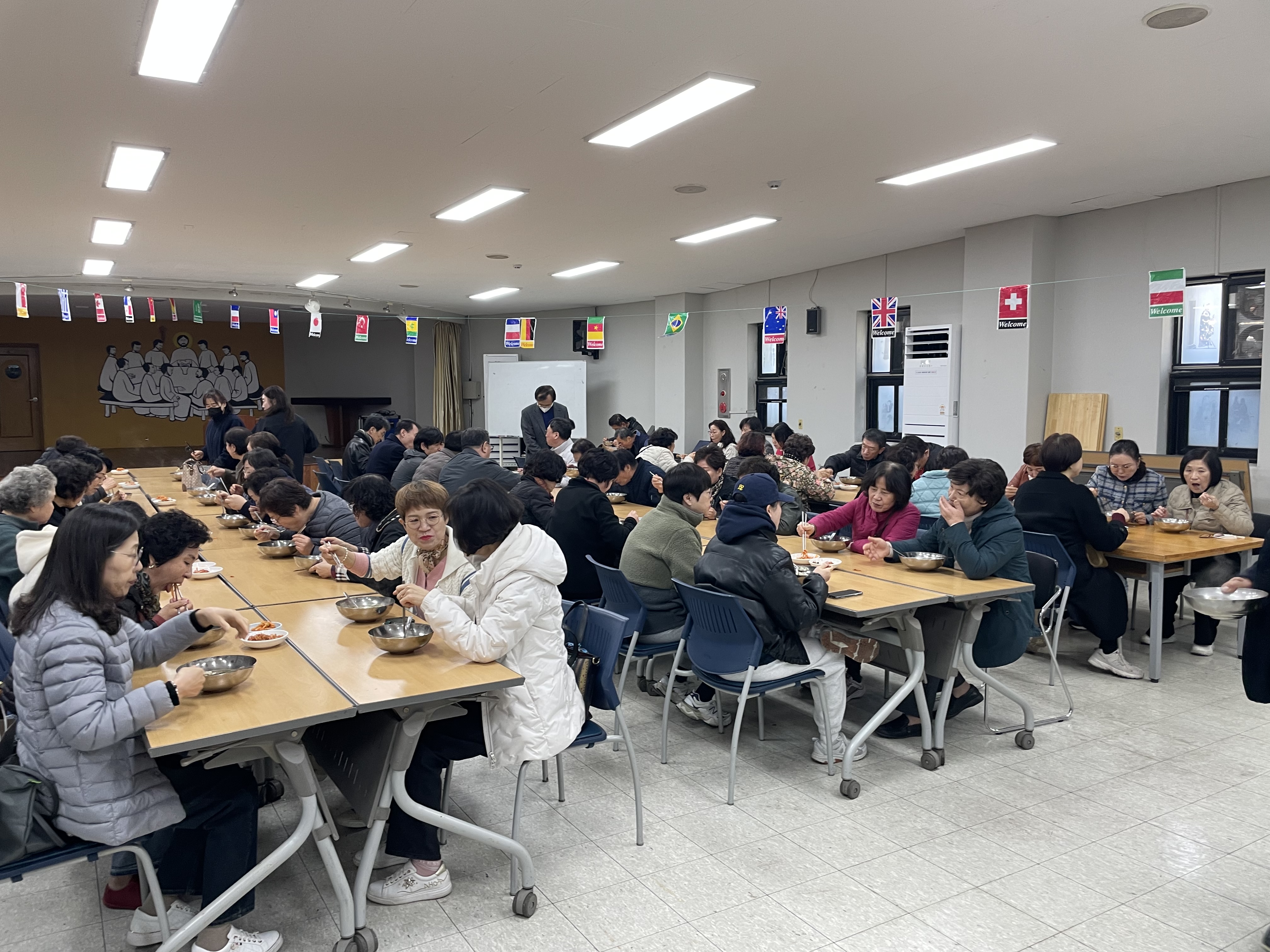 250330 부활맞이 대청소 (2).jpg