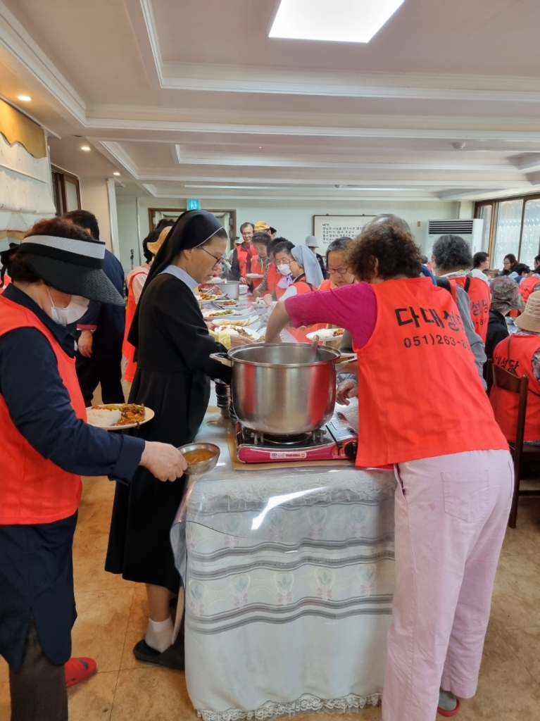 240514 연도회 야외행사 (9).jpg