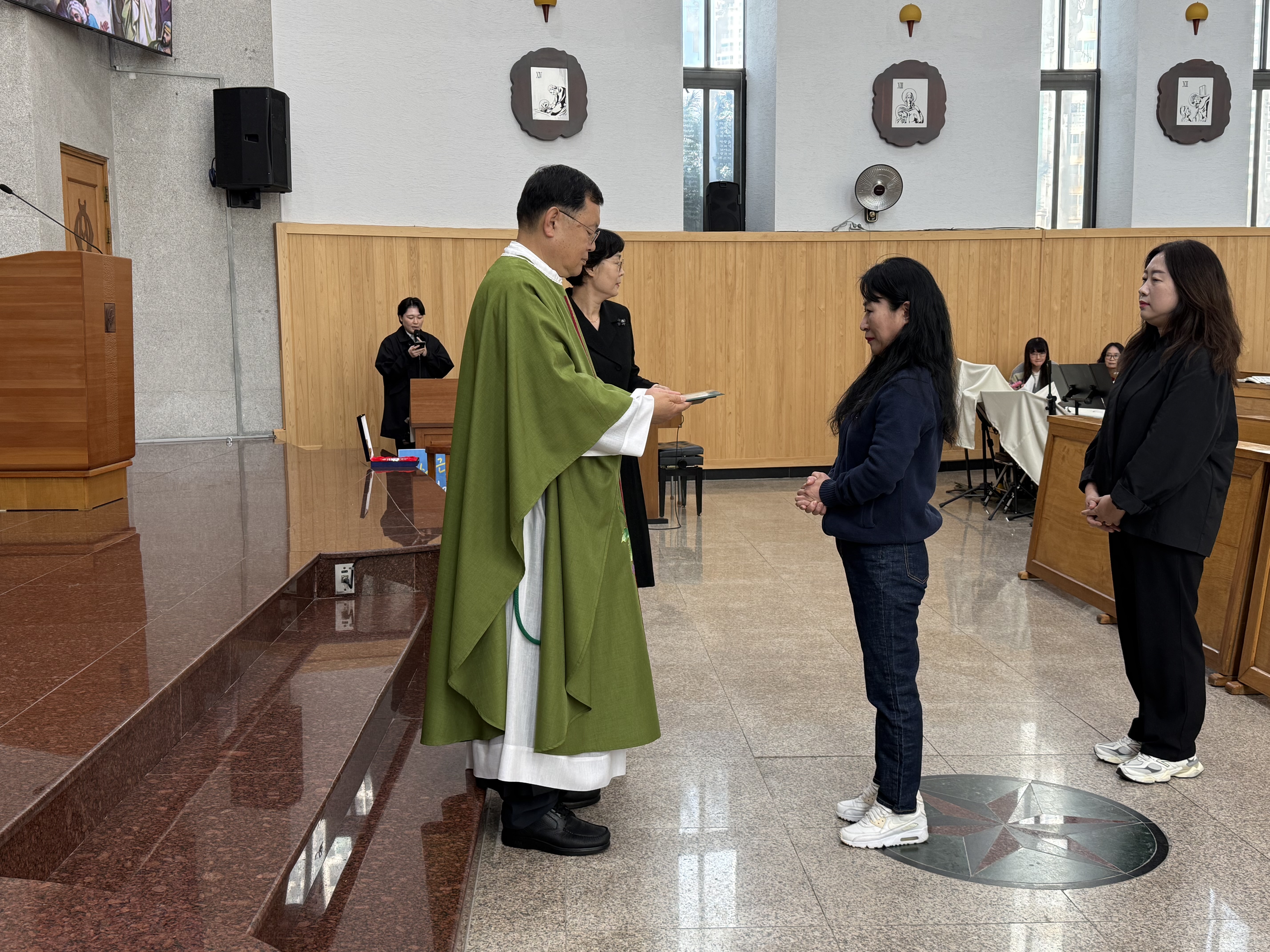 251102 교사 근속상 시상 (1).jpg