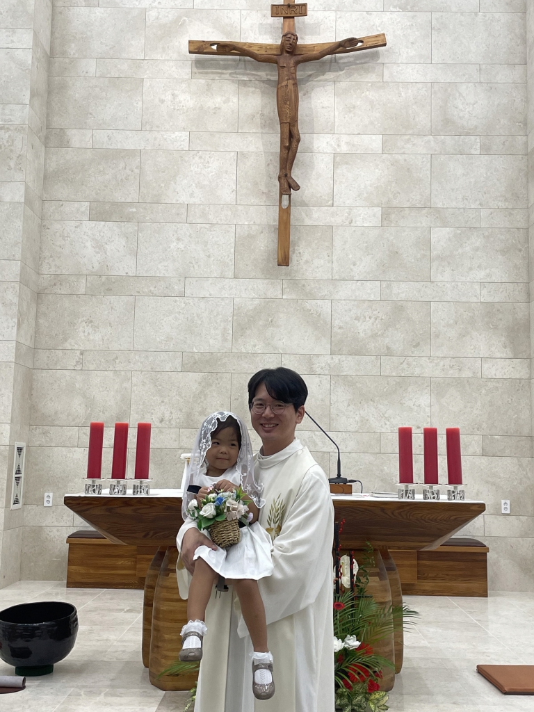 유아세례 이수정-2024-09-22-11 - 복사본.jpg