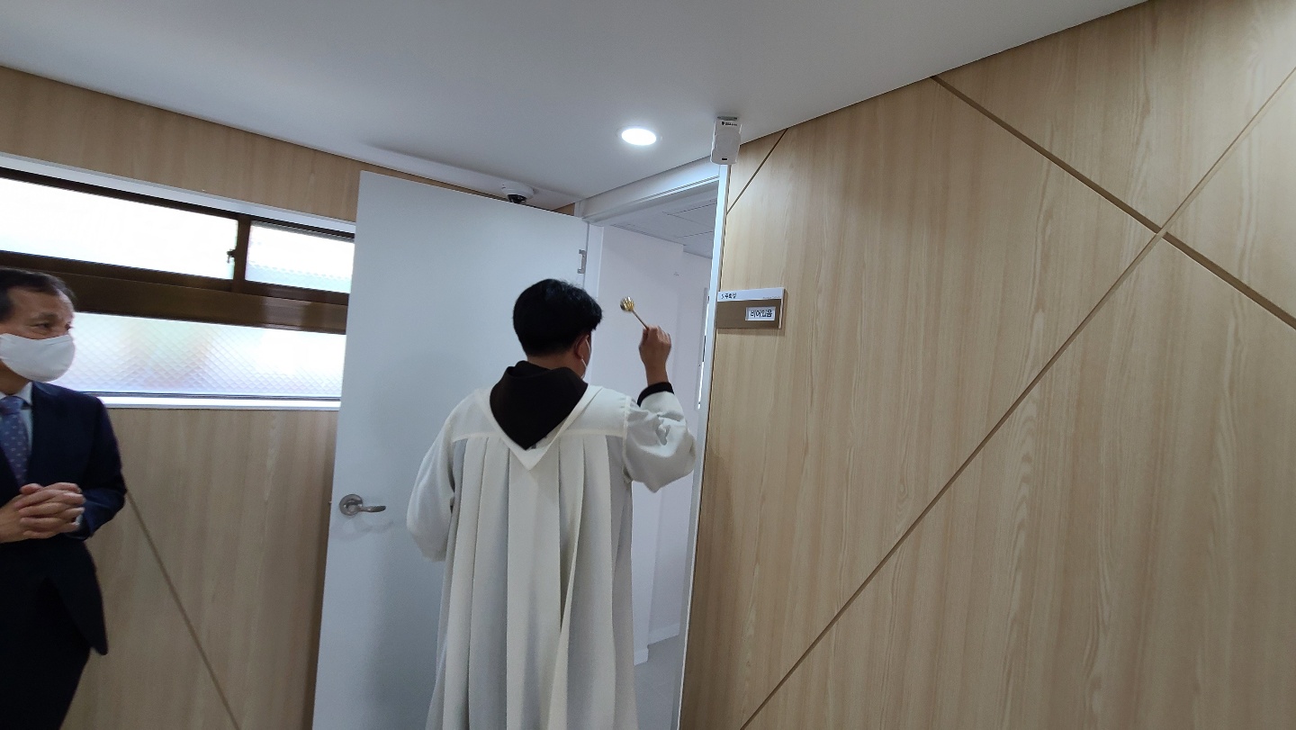 KakaoTalk_20210523_155049809_09.jpg