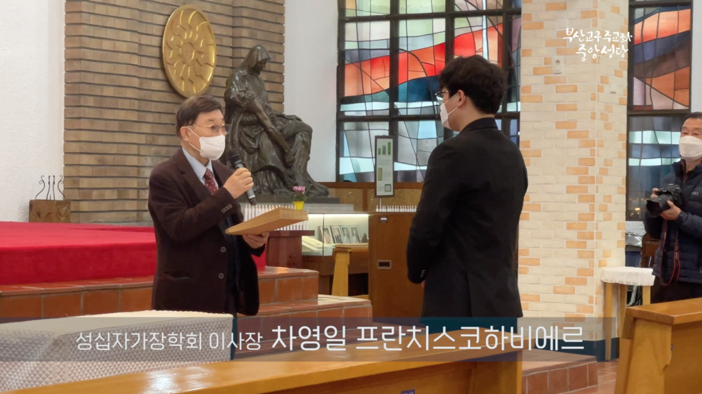 스크린샷 2022-03-20 오후 3.59.58.png