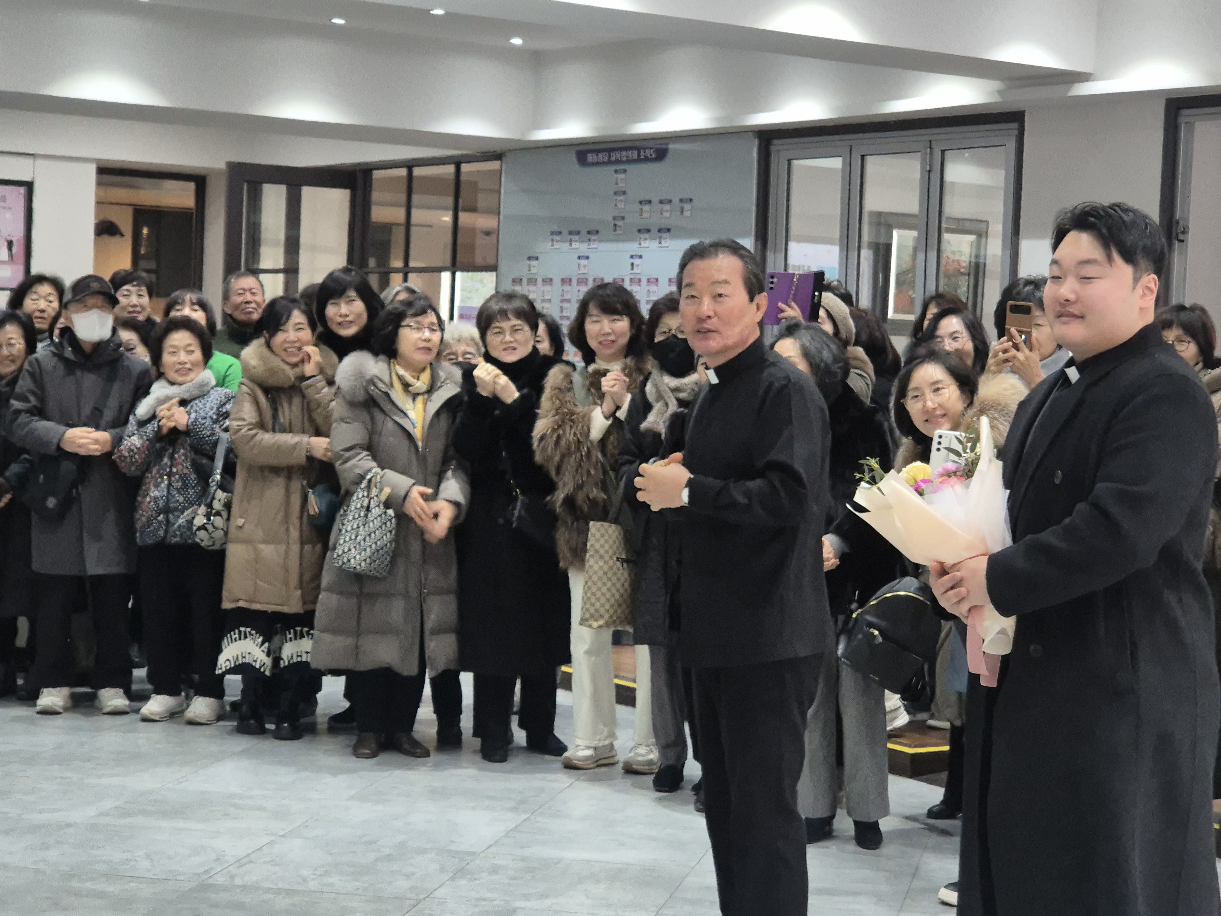 20260122요셉신부님 오십.jpg