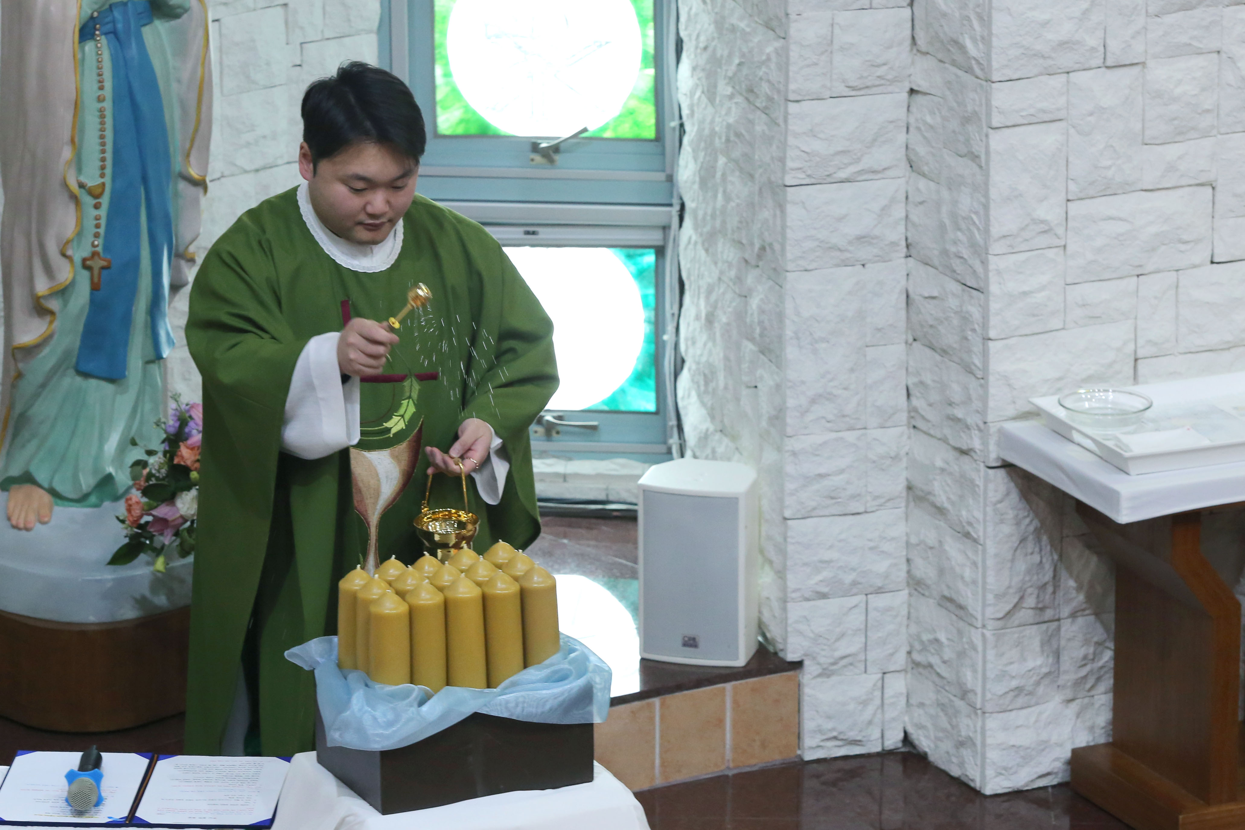 2026.2.1남세진요셉신부님 초 축성.JPG