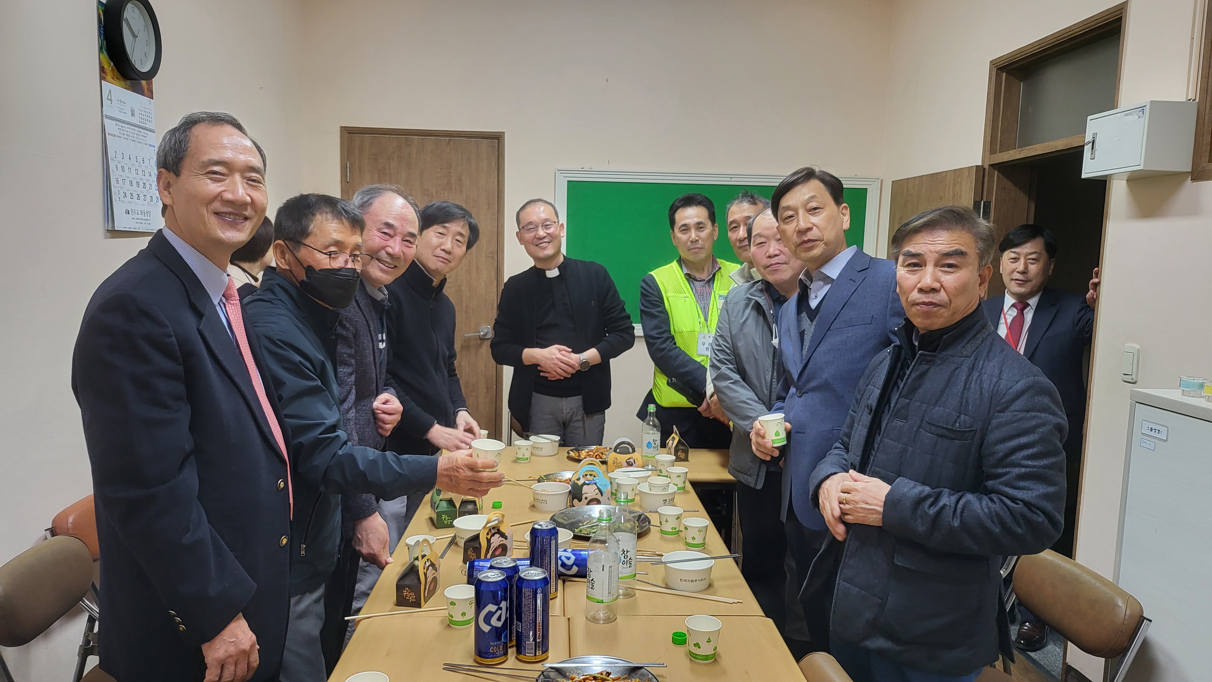 KakaoTalk_20230417_100343264_01.jpg