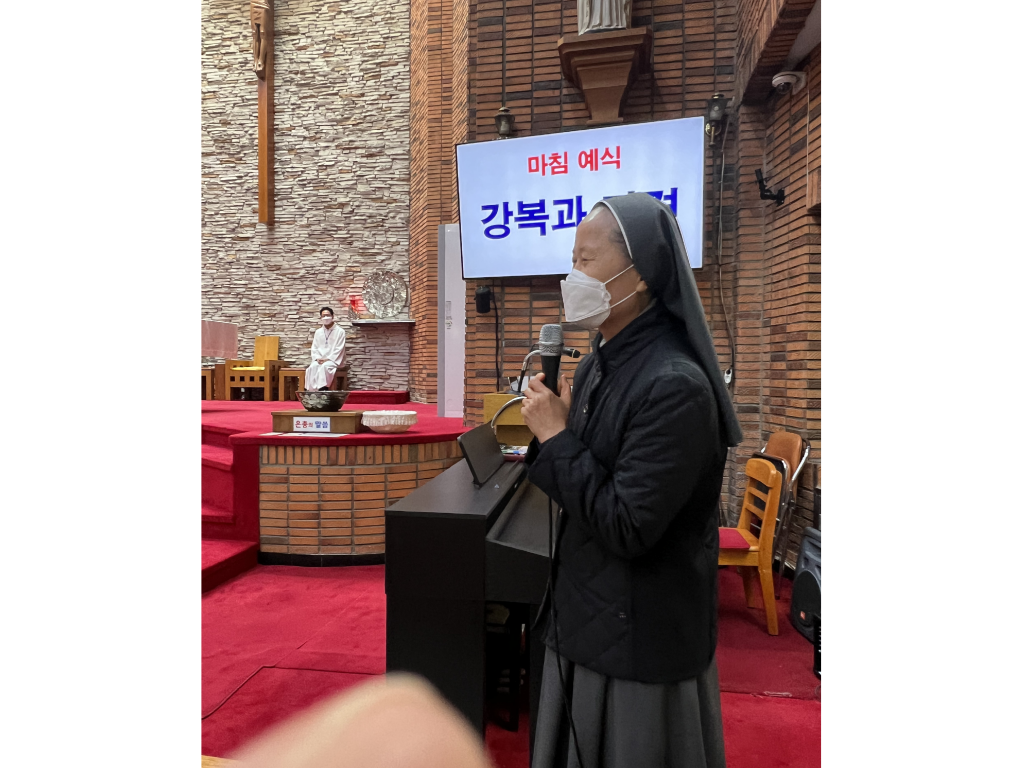 에메리타 수녀님_1.png
