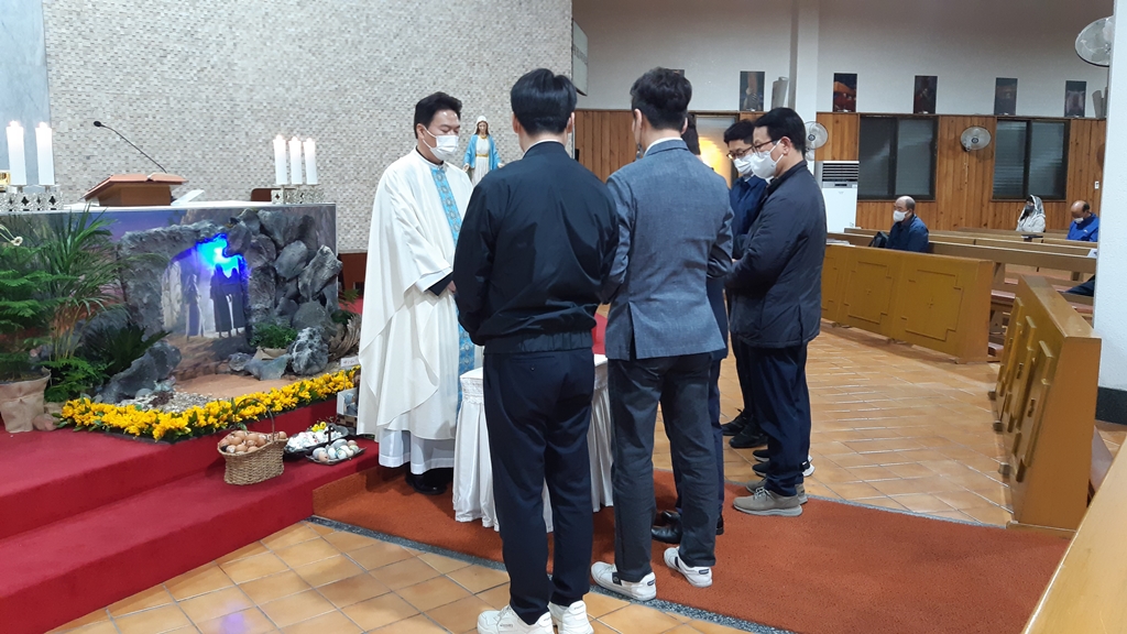 KakaoTalk_20230417_212302737_05.jpg